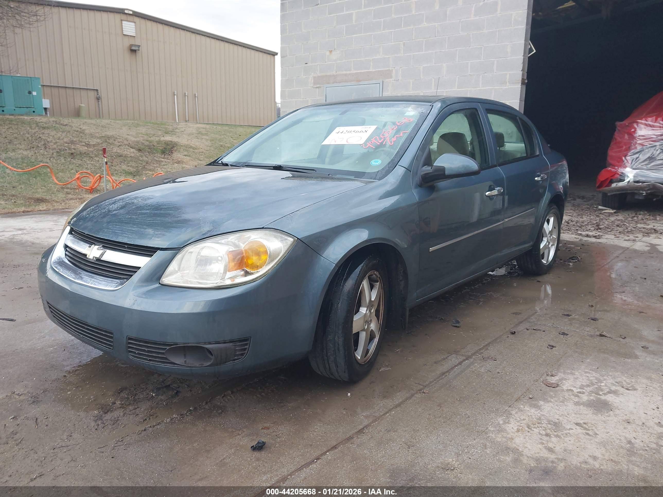 CHEVROLET COBALT image 2