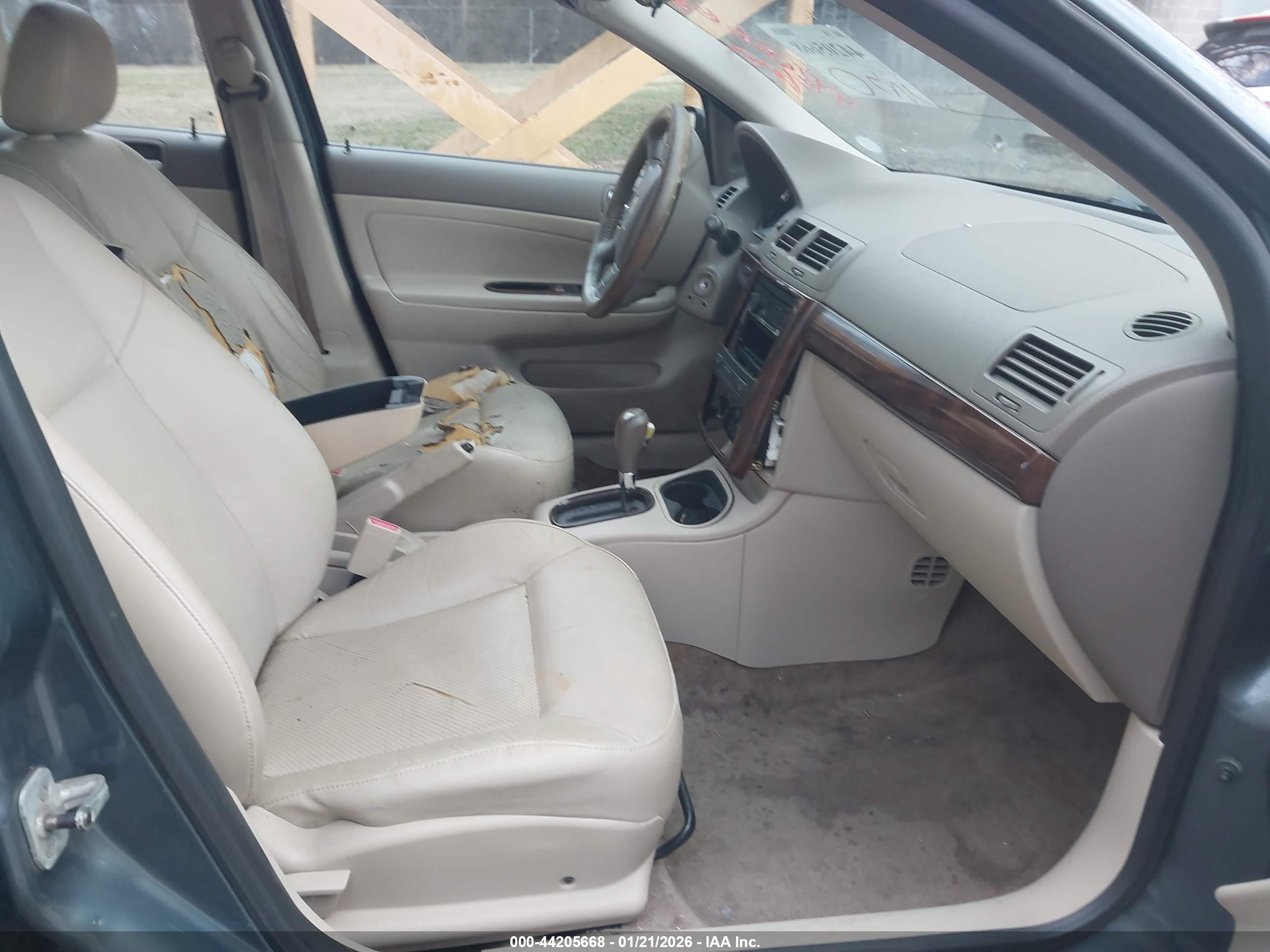 CHEVROLET COBALT image 5