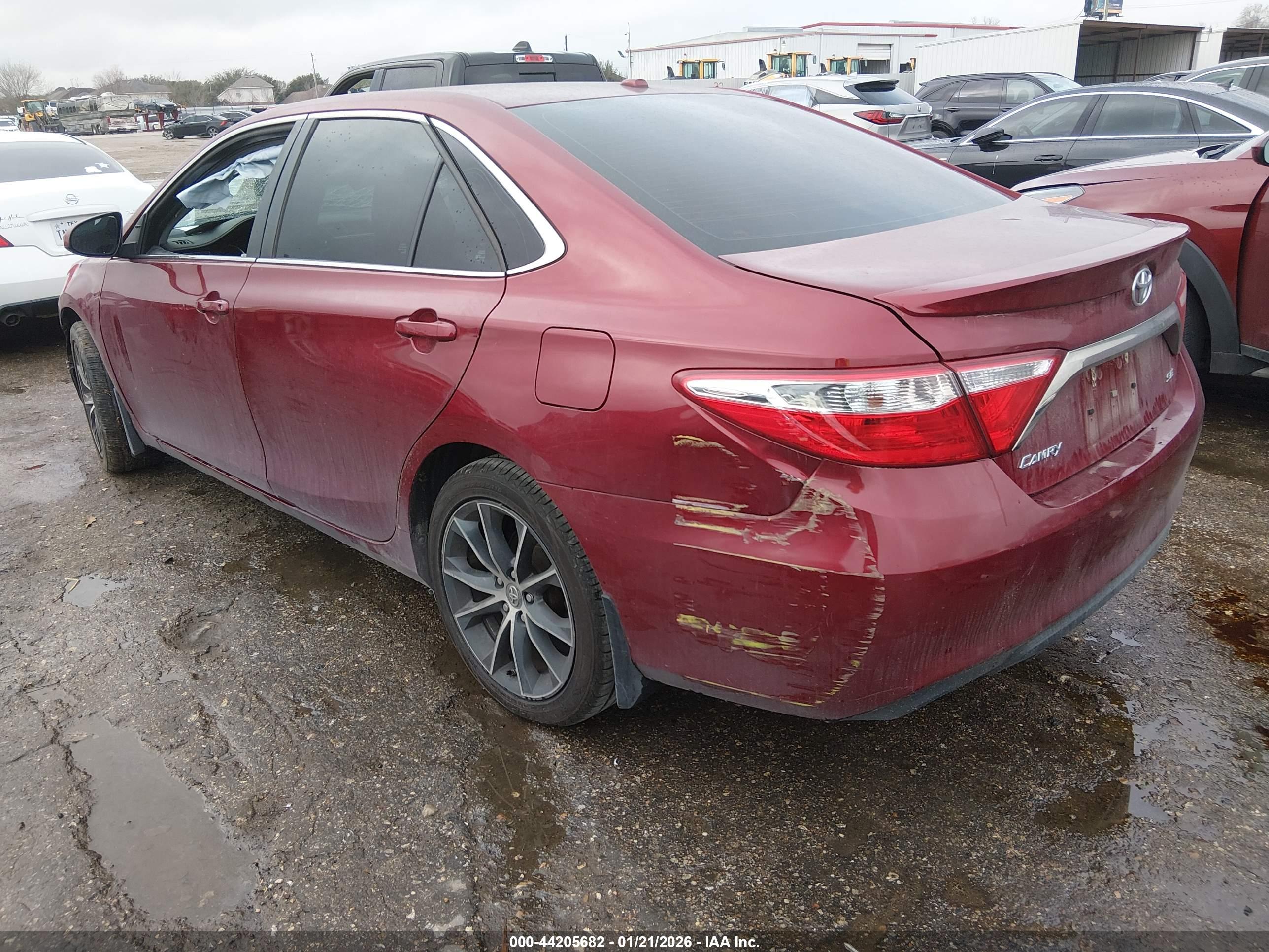 TOYOTA CAMRY image 3