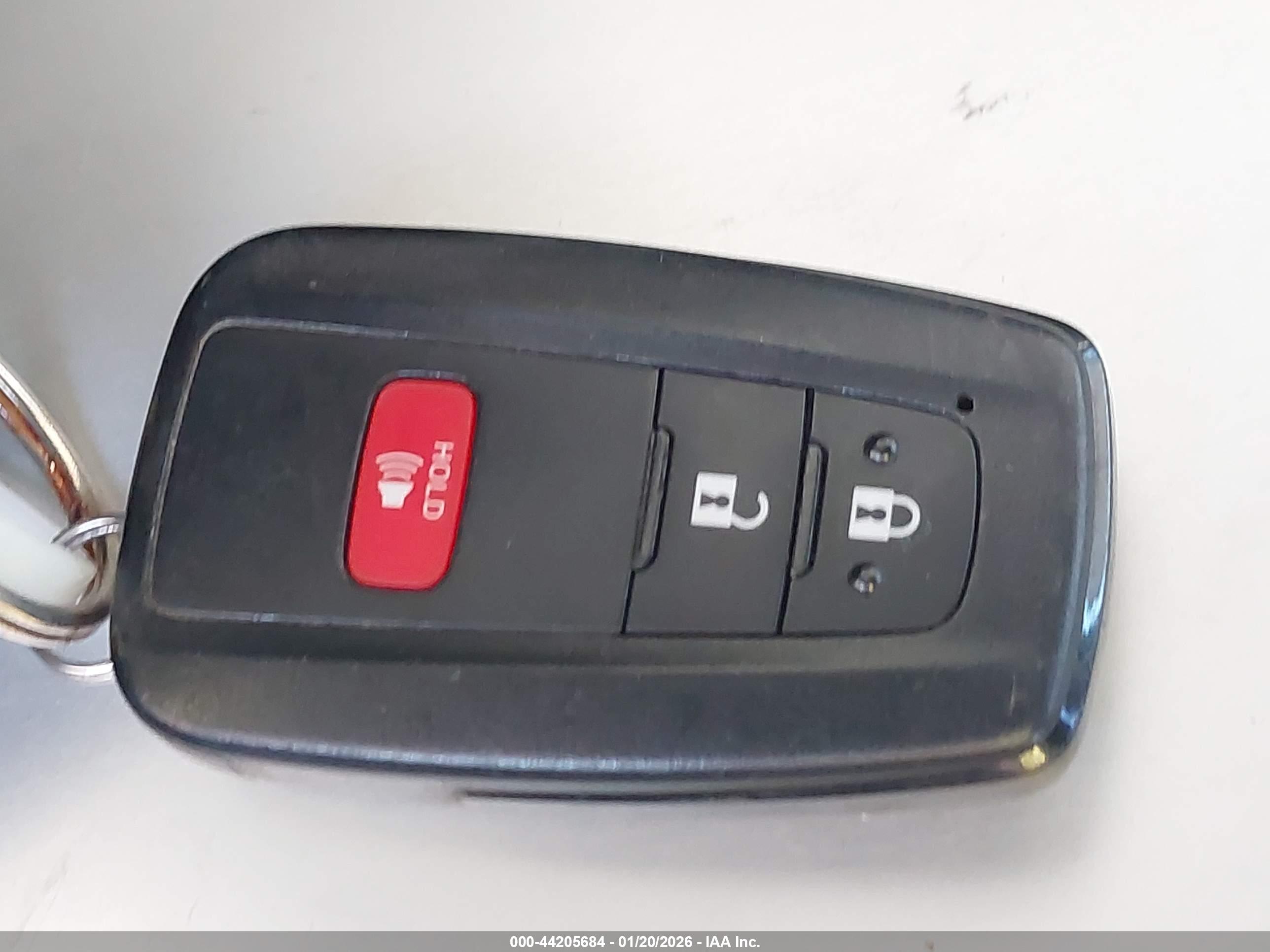 TOYOTA RAV4 image 11