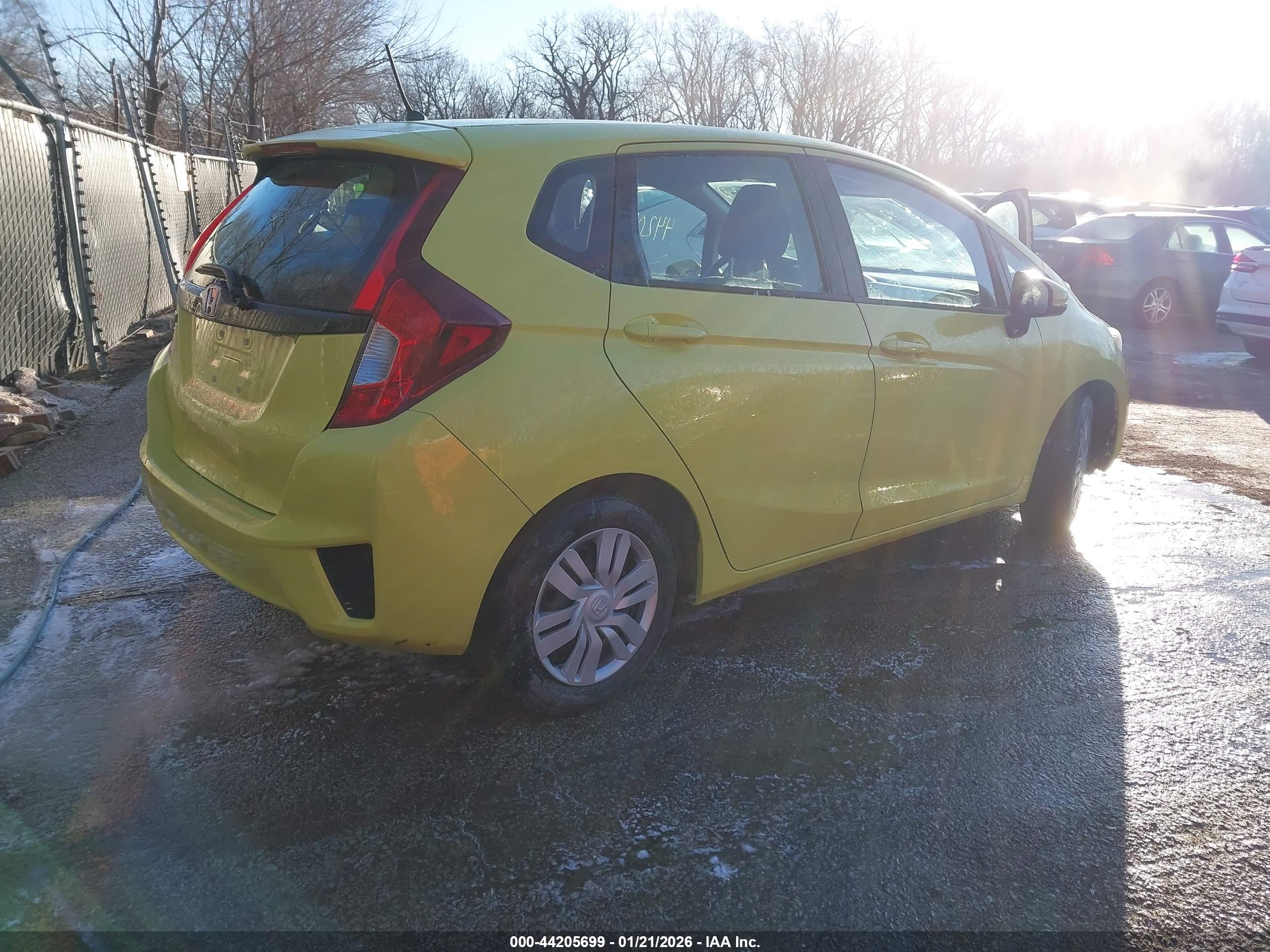 HONDA FIT image 4
