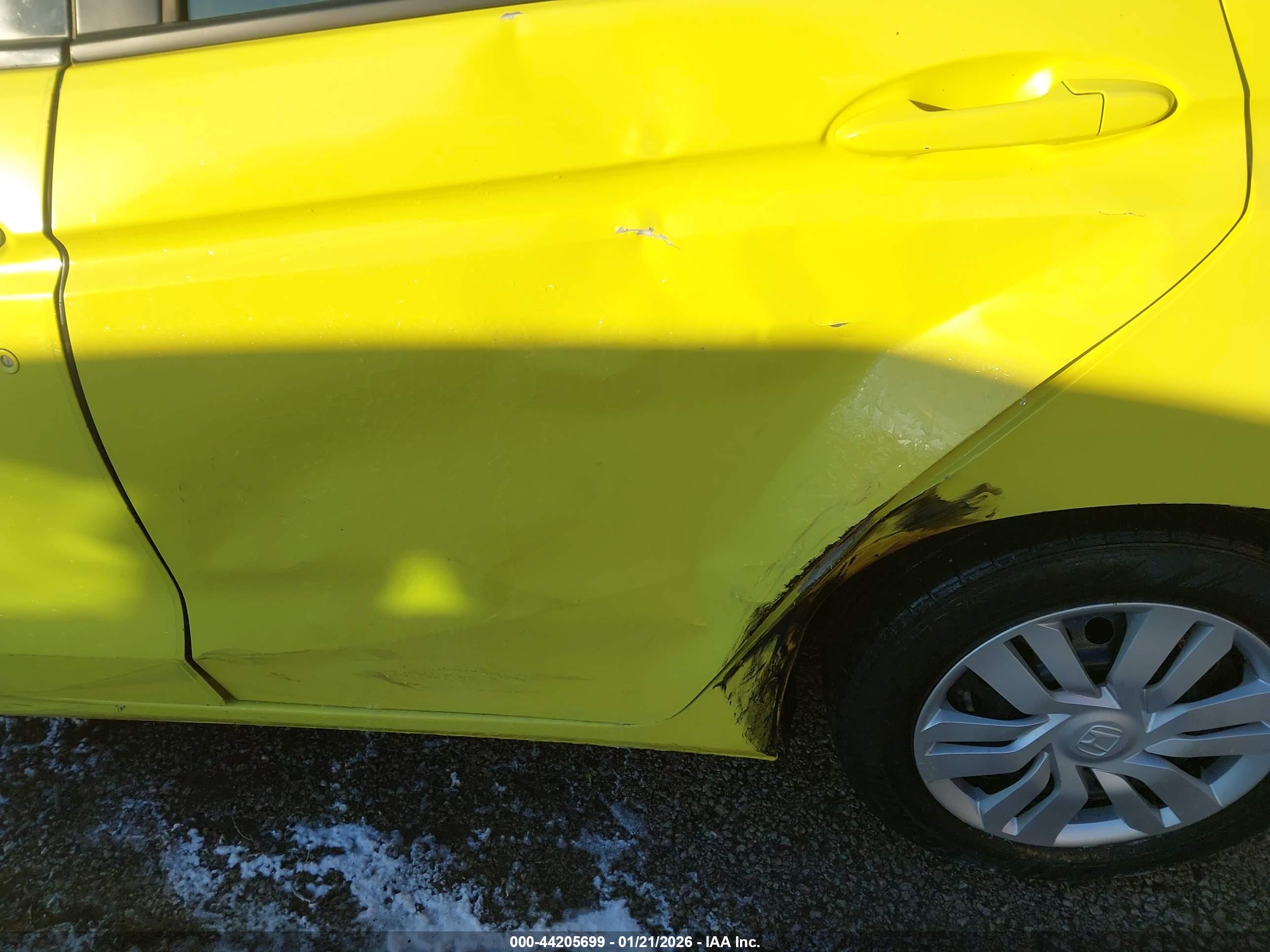 HONDA FIT image 6