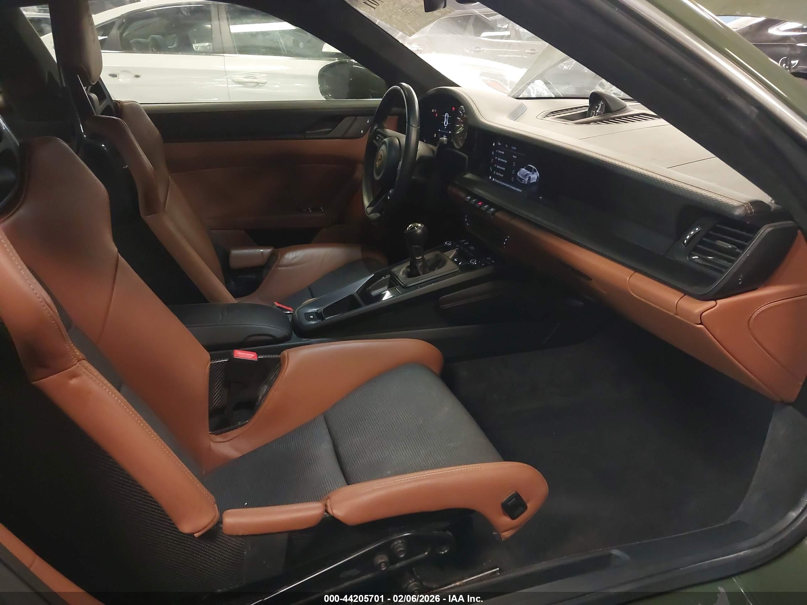 PORSCHE 911 image 5