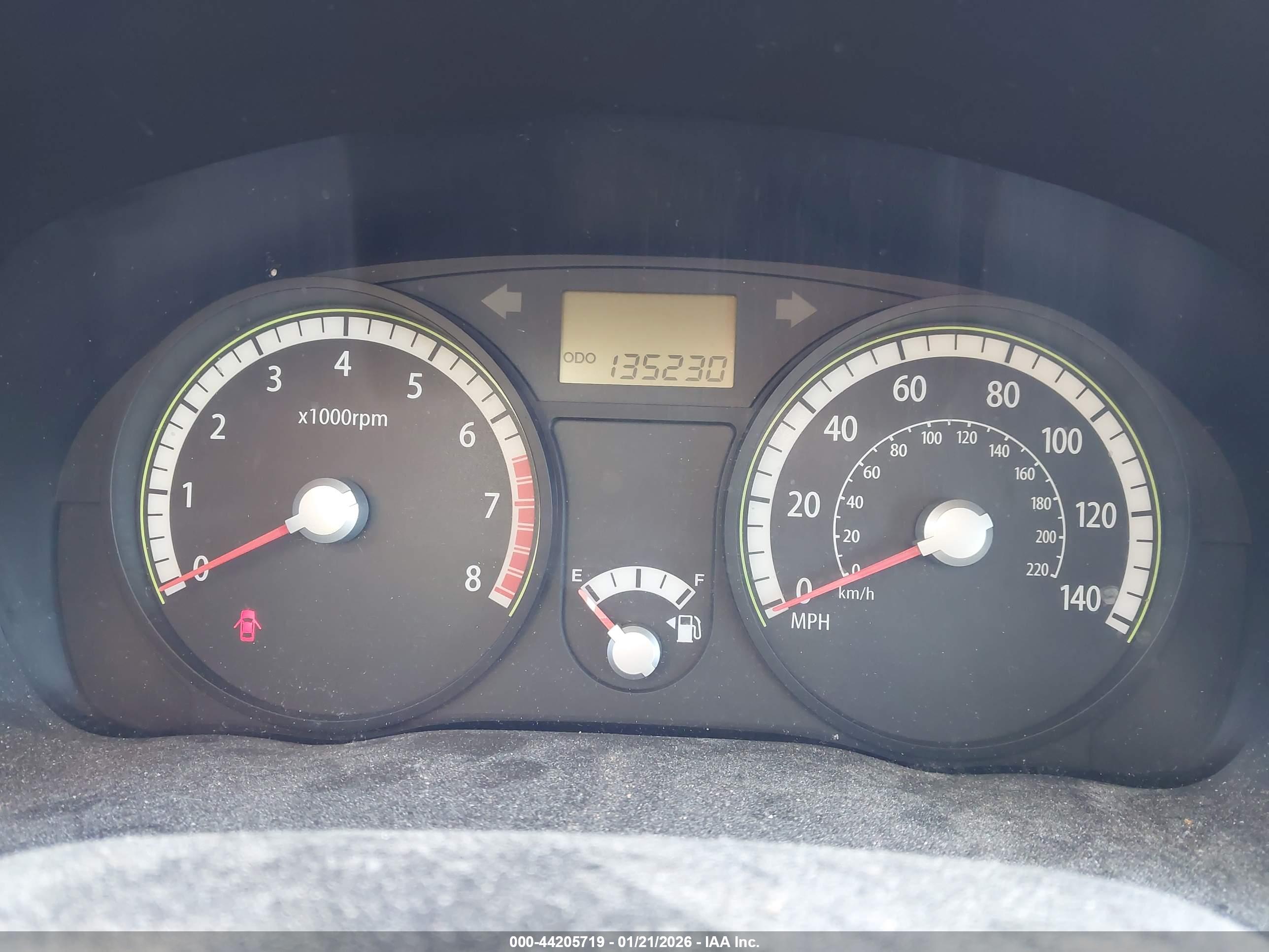 KIA RIO5 image 7