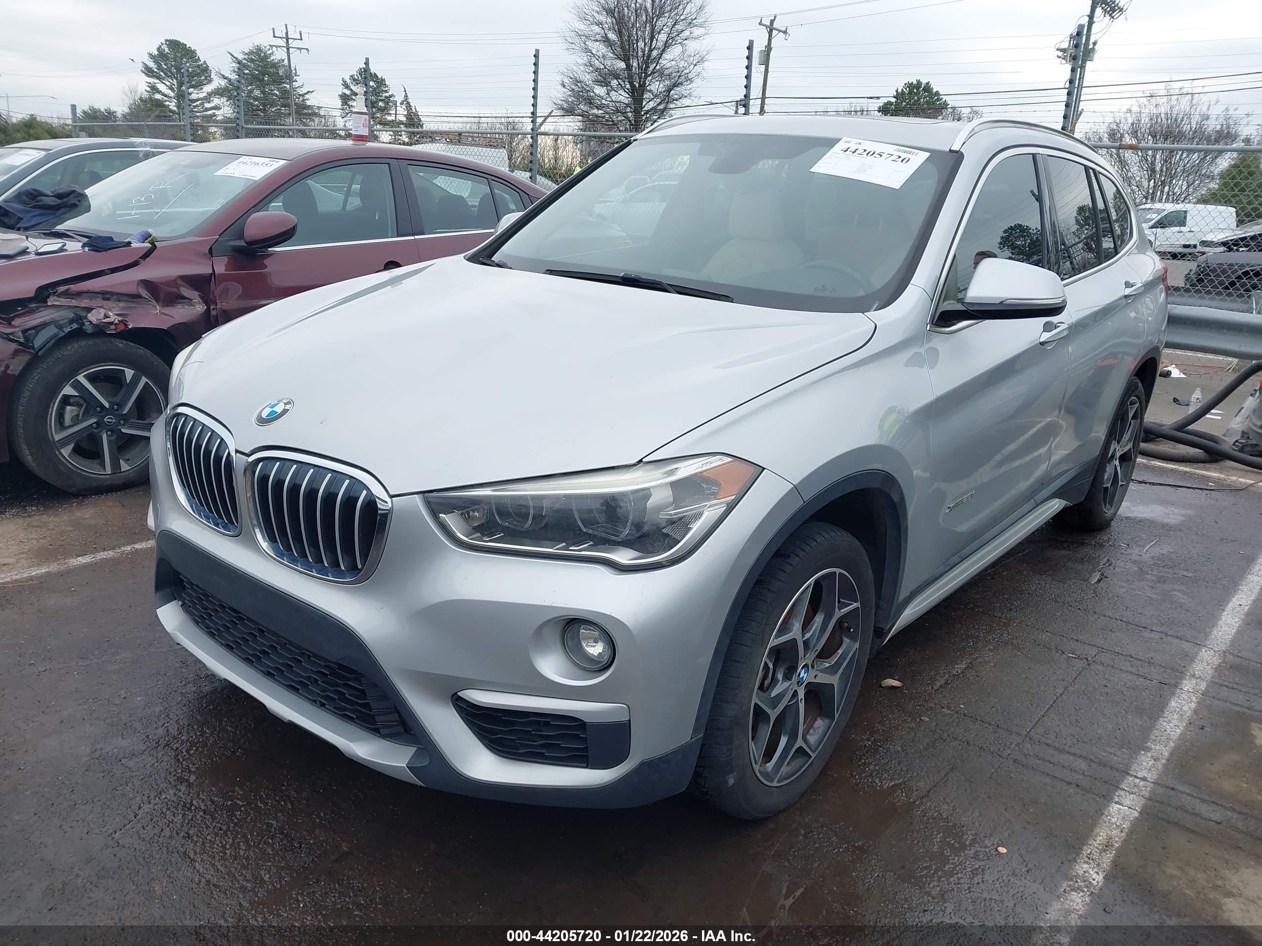 BMW X1 image 2