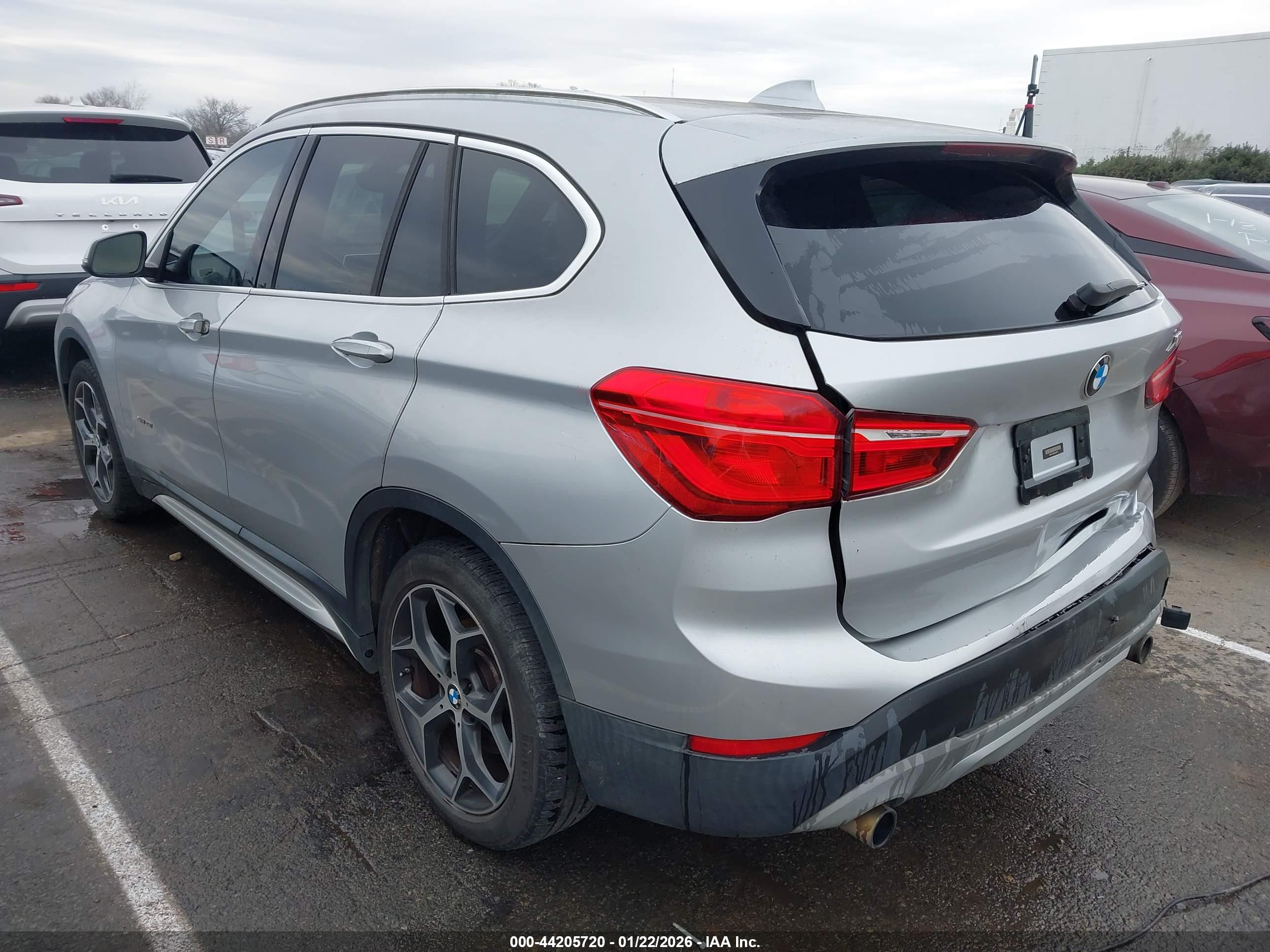 BMW X1 image 3