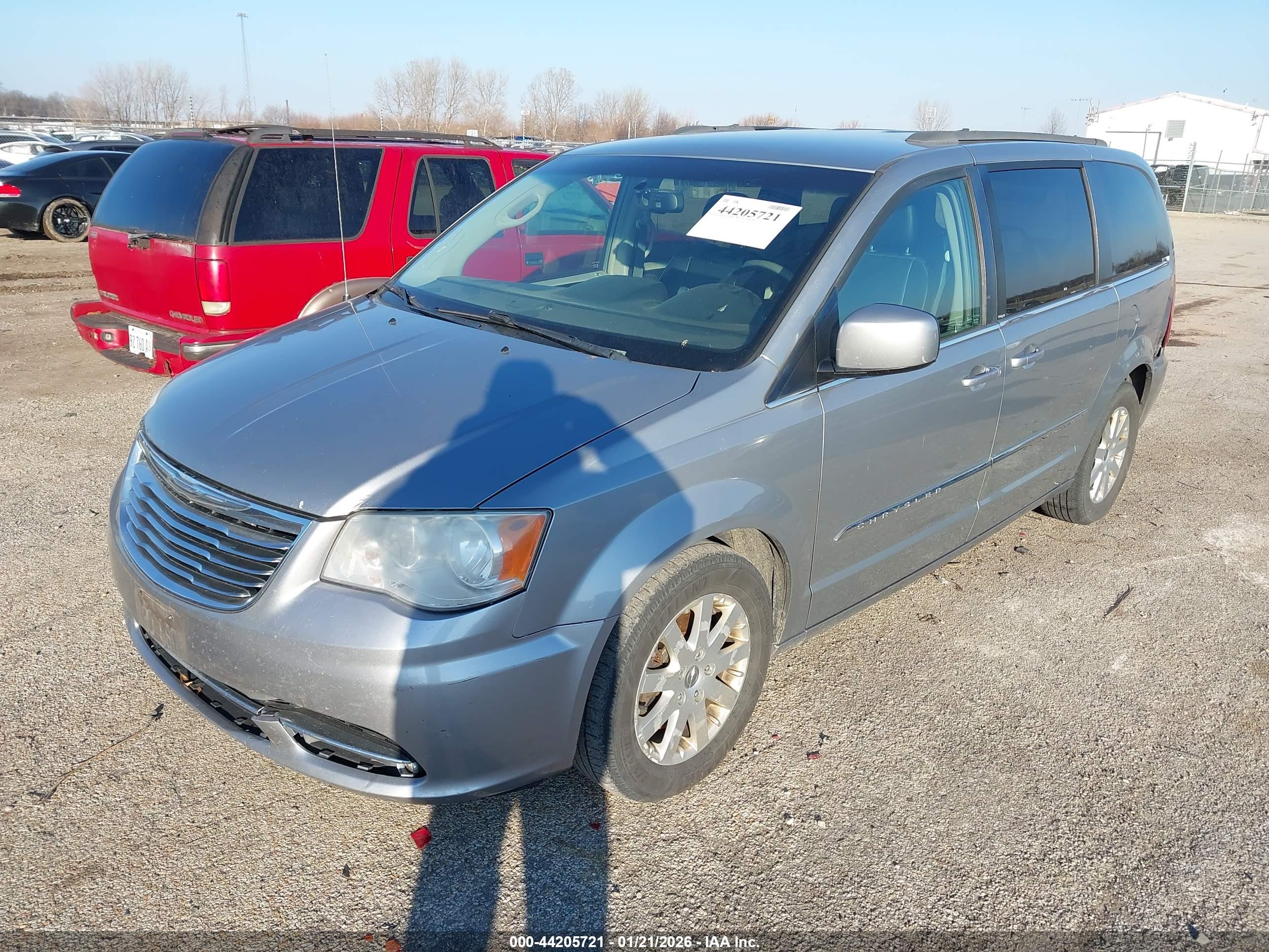 CHRYSLER TOWN image 2