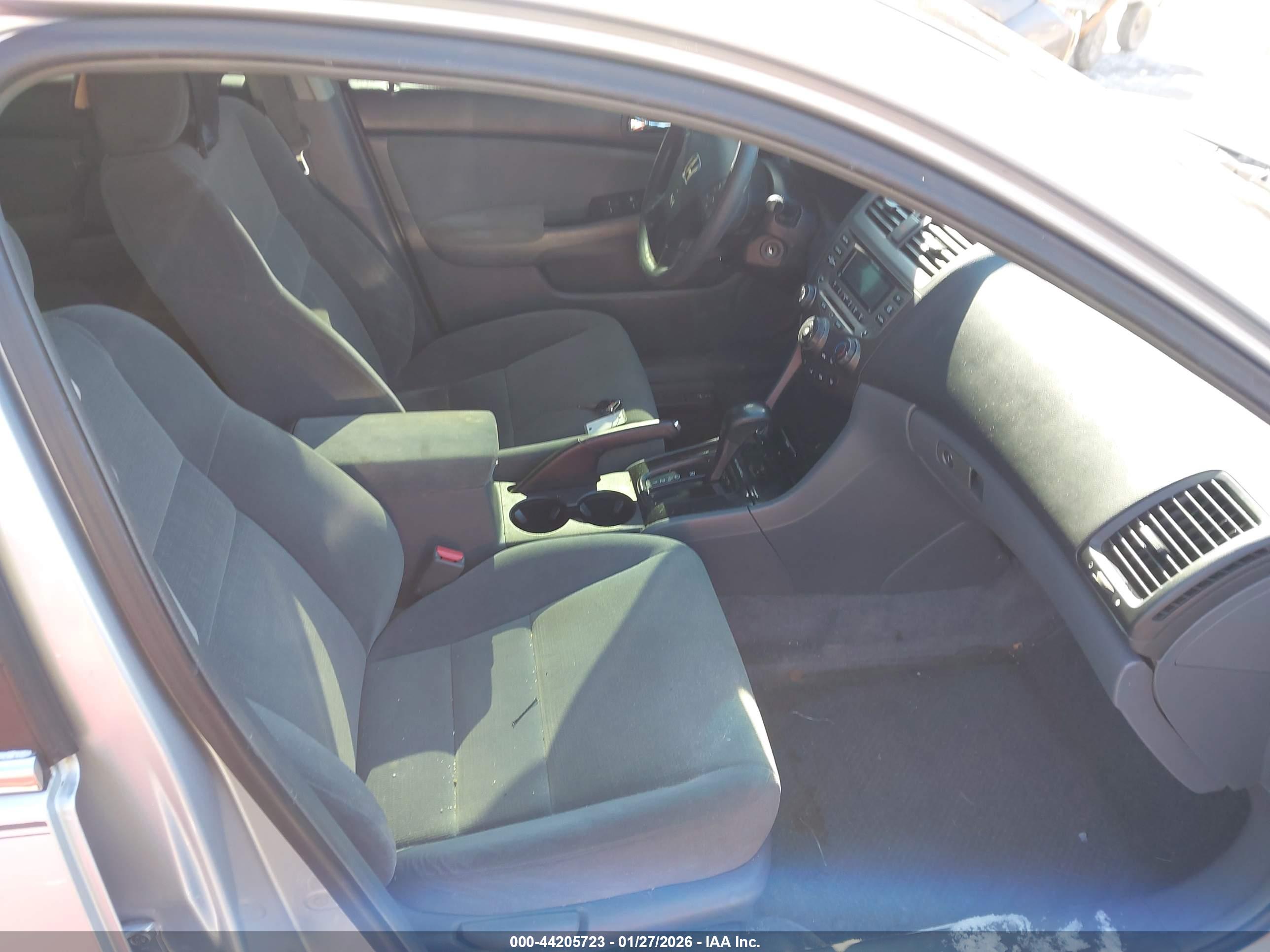 HONDA ACCORD image 5