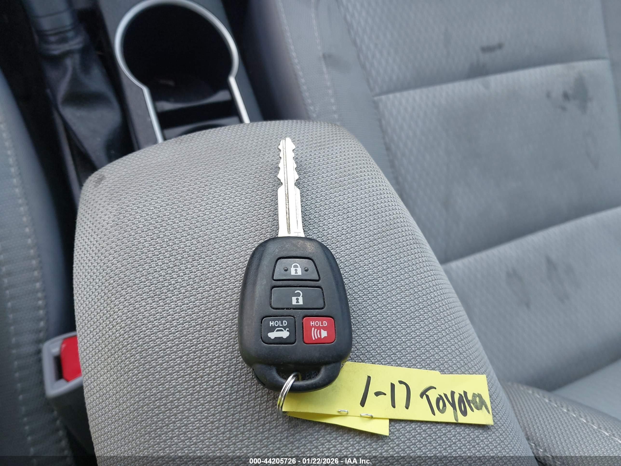TOYOTA COROLLA image 11