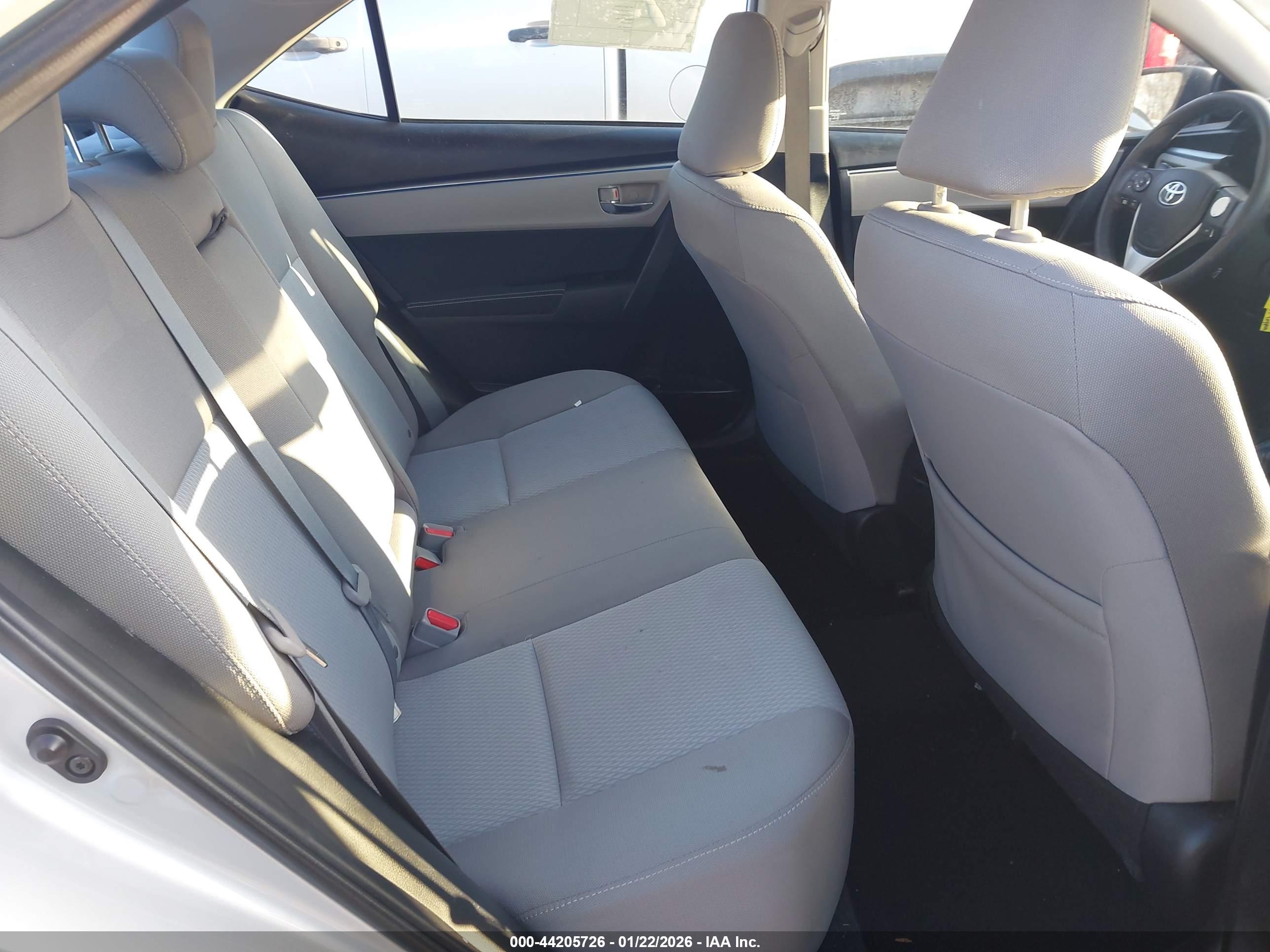 TOYOTA COROLLA image 8