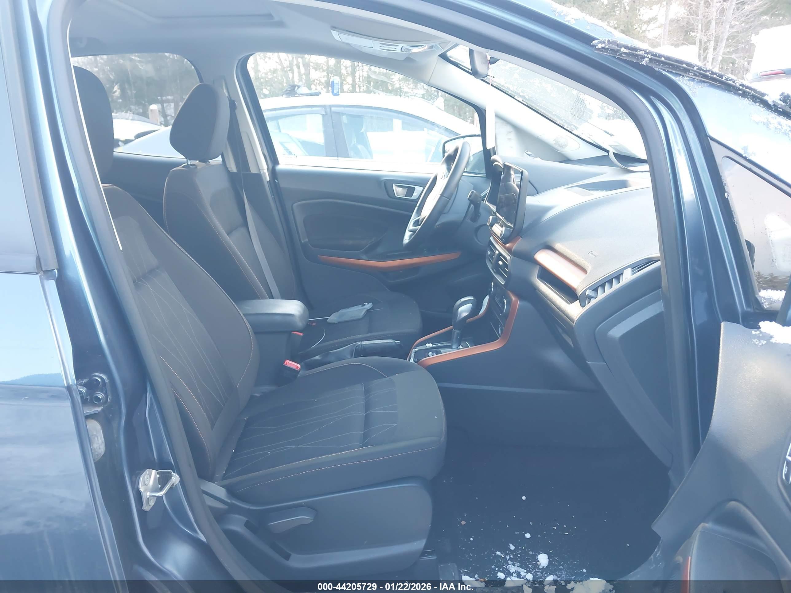 FORD ECOSPORT image 5