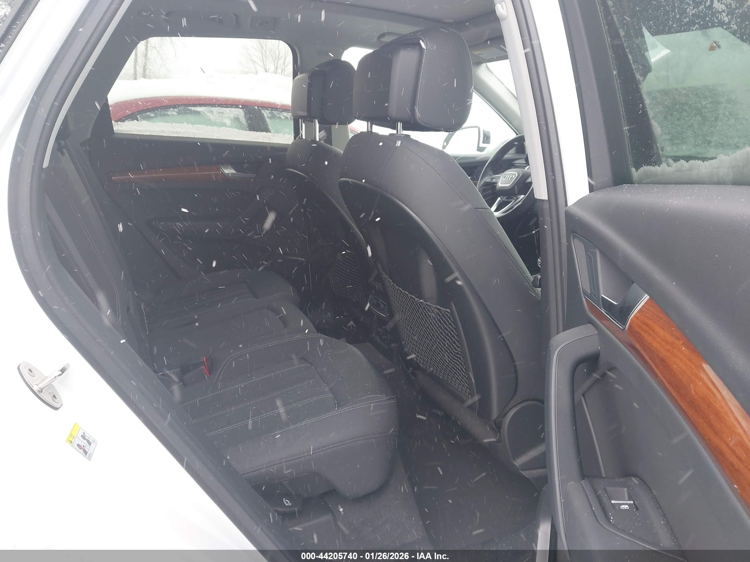 AUDI Q5 image 8