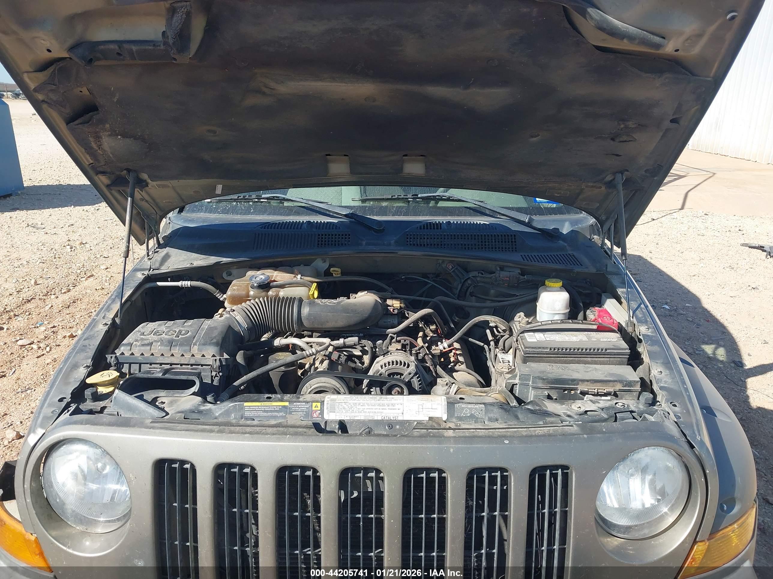 JEEP LIBERTY image 10