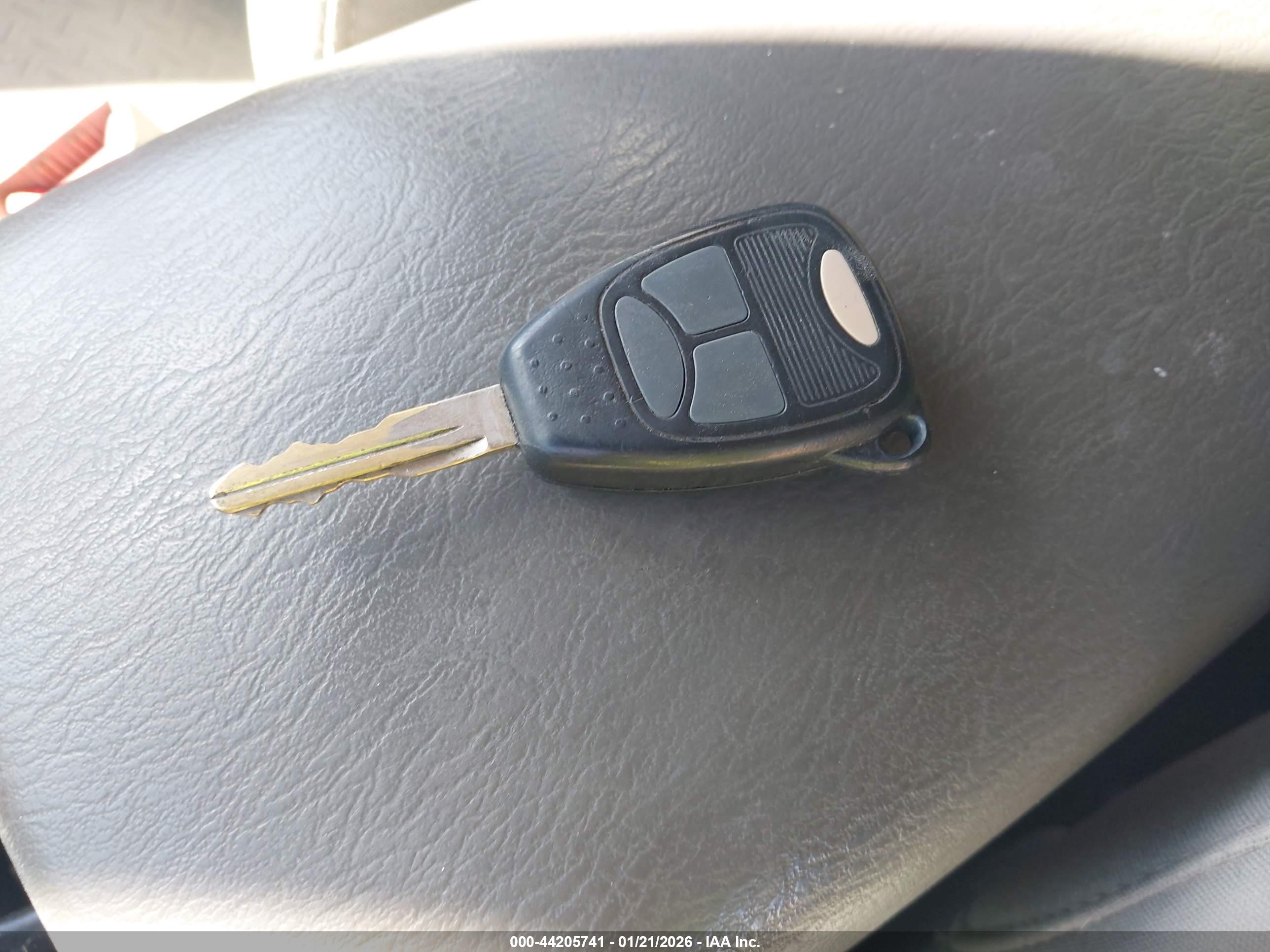 JEEP LIBERTY image 11