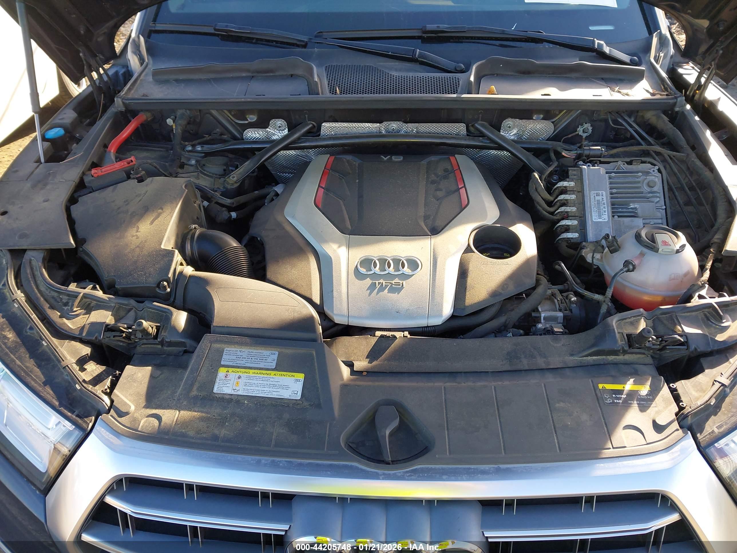 AUDI SQ5 image 10