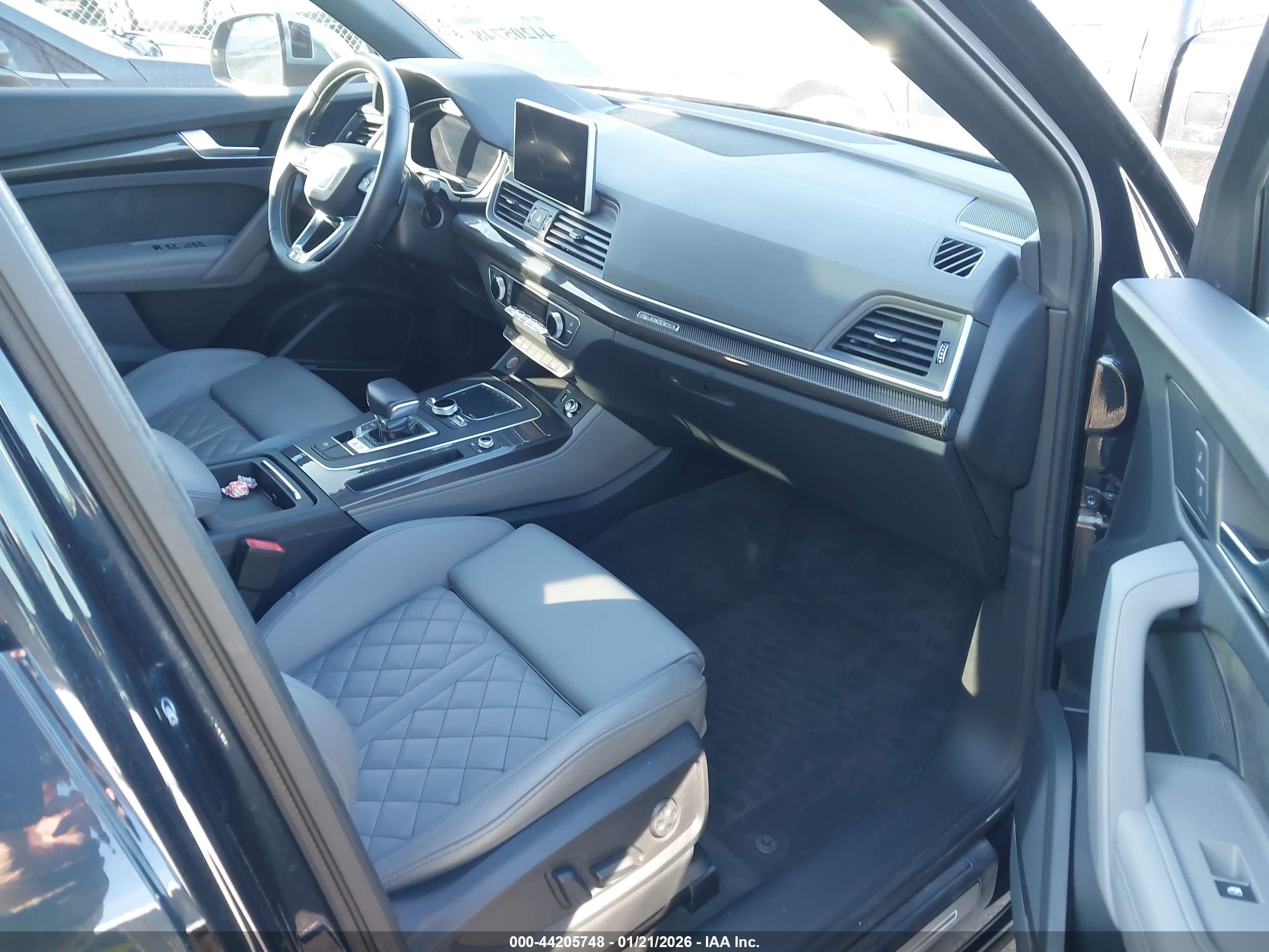 AUDI SQ5 image 5