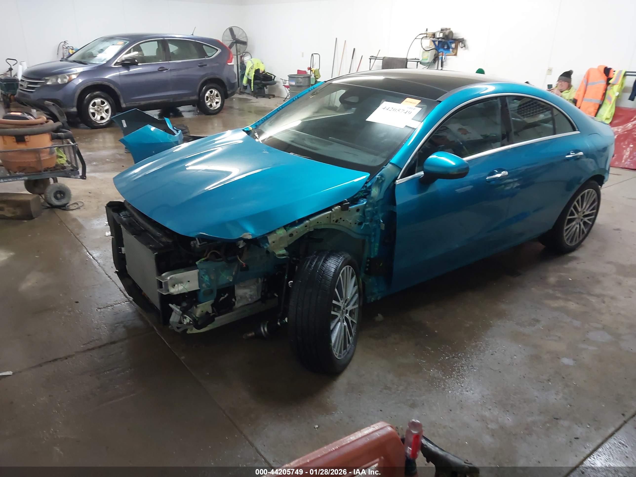 MERCEDES-BENZ CLA image 2