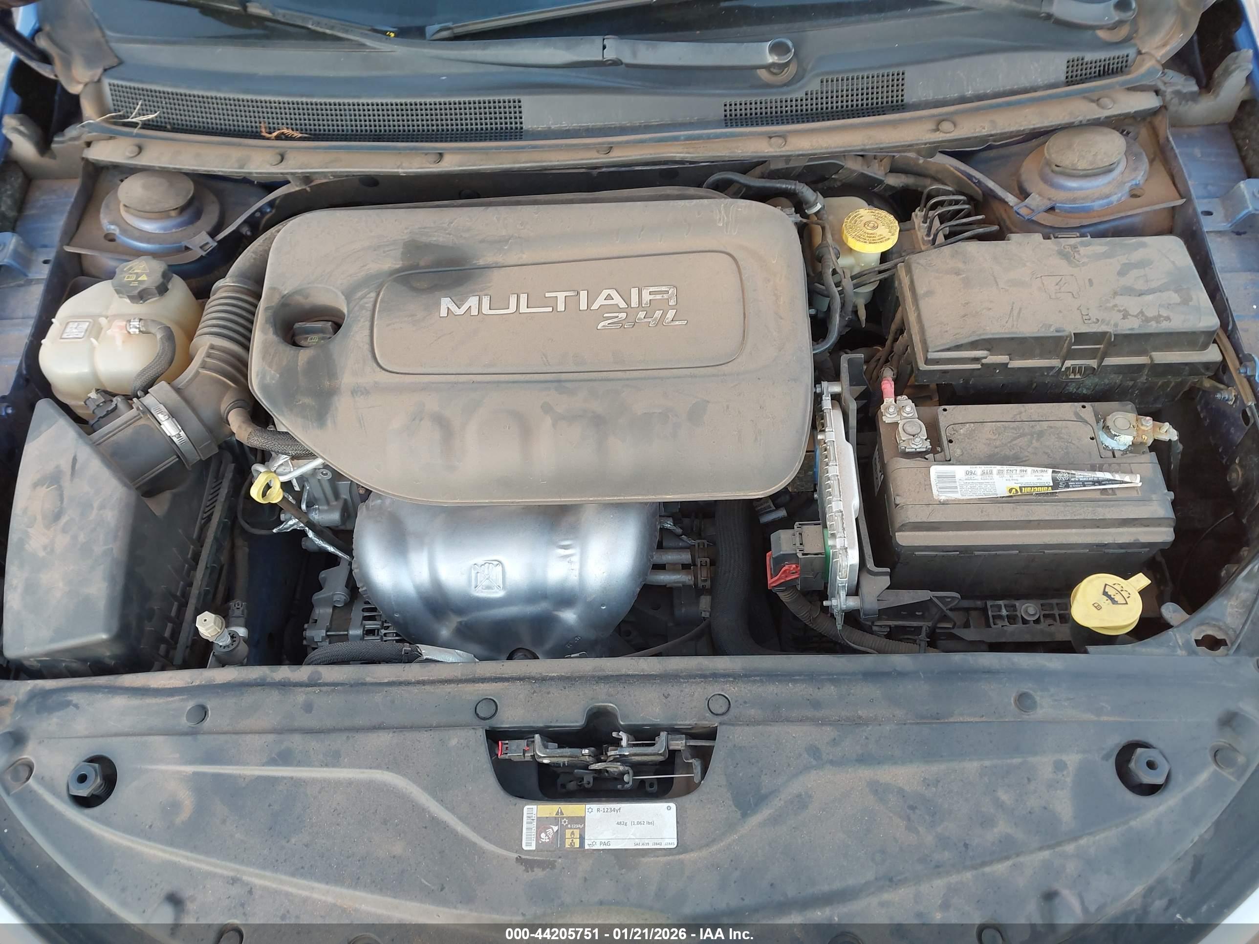 CHRYSLER 200 image 10