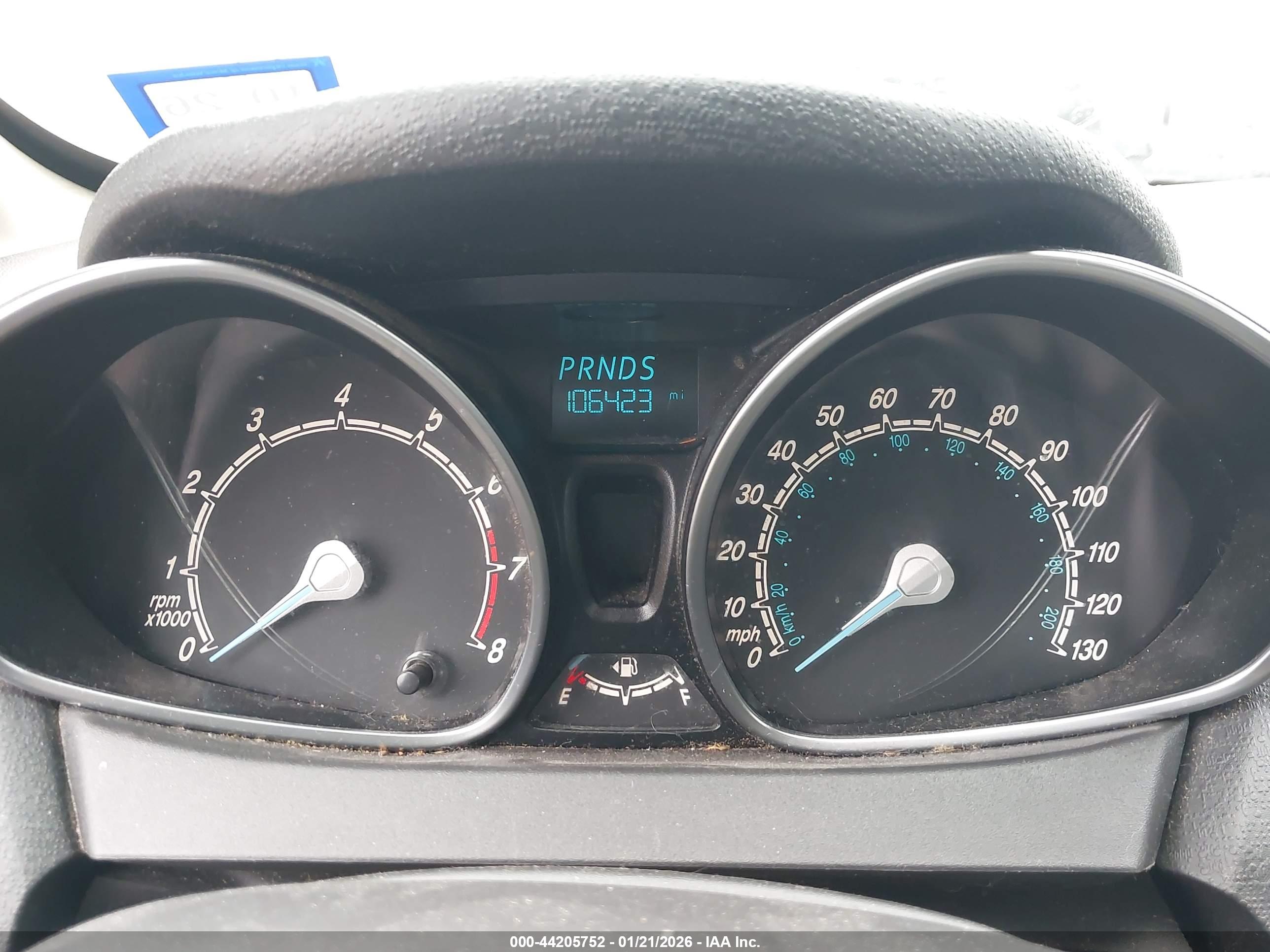 FORD FIESTA image 7
