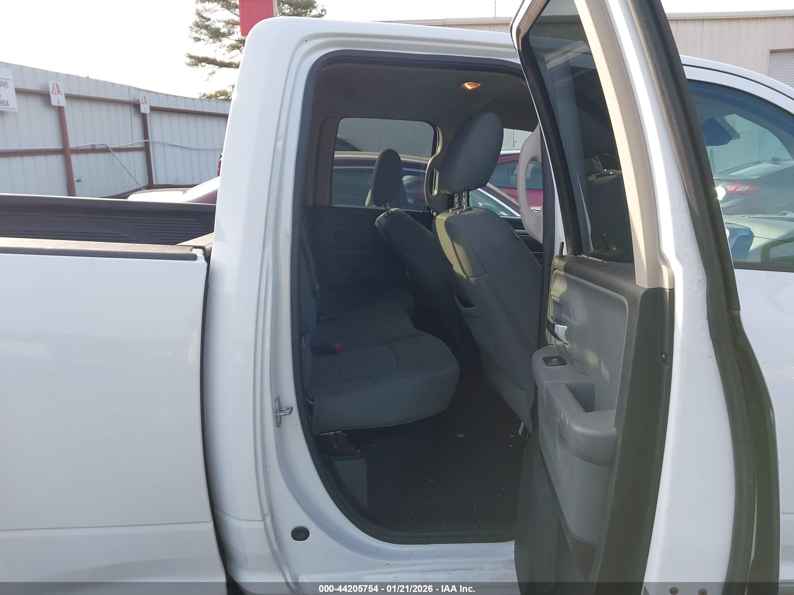 RAM 1500 image 8