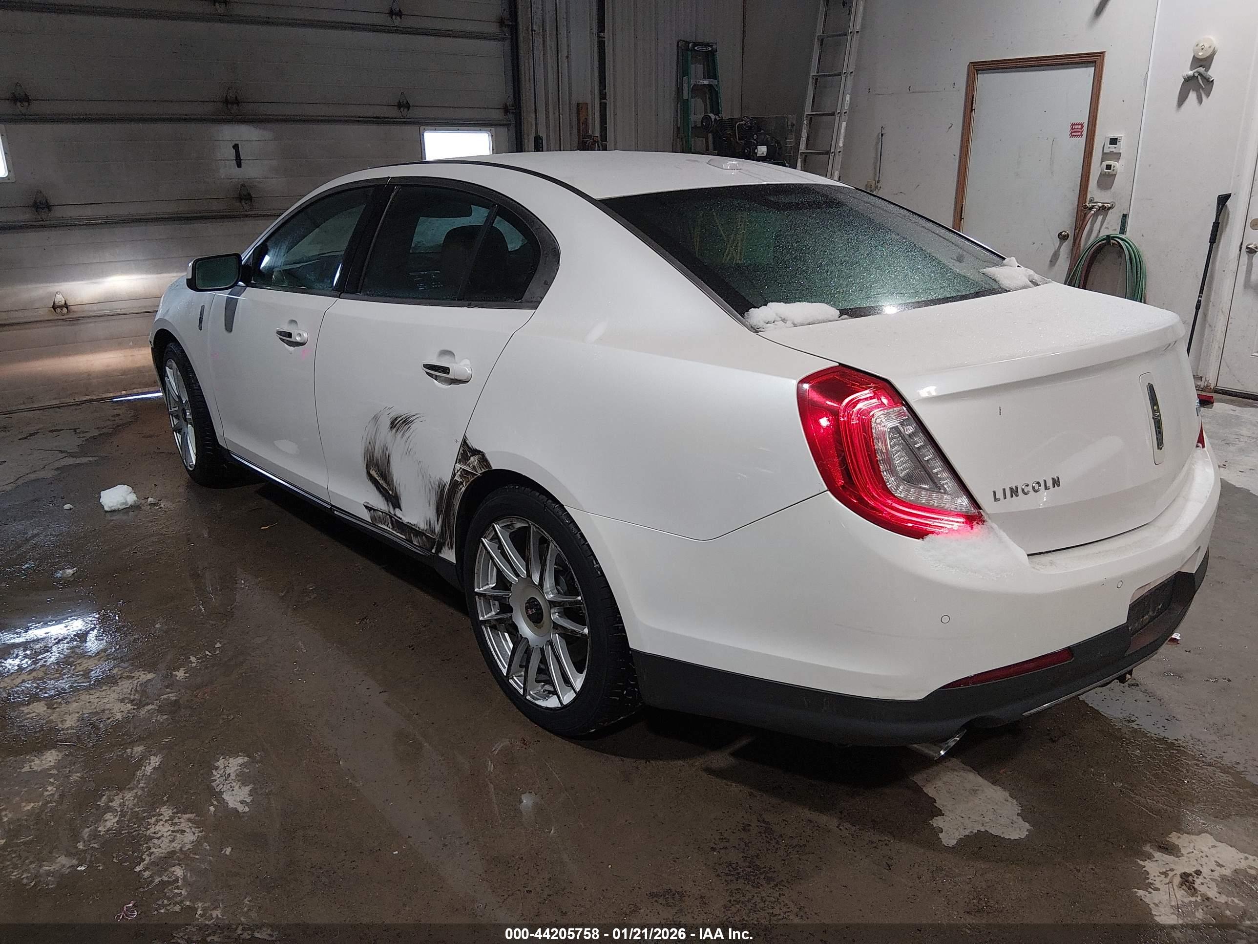 LINCOLN MKS image 3