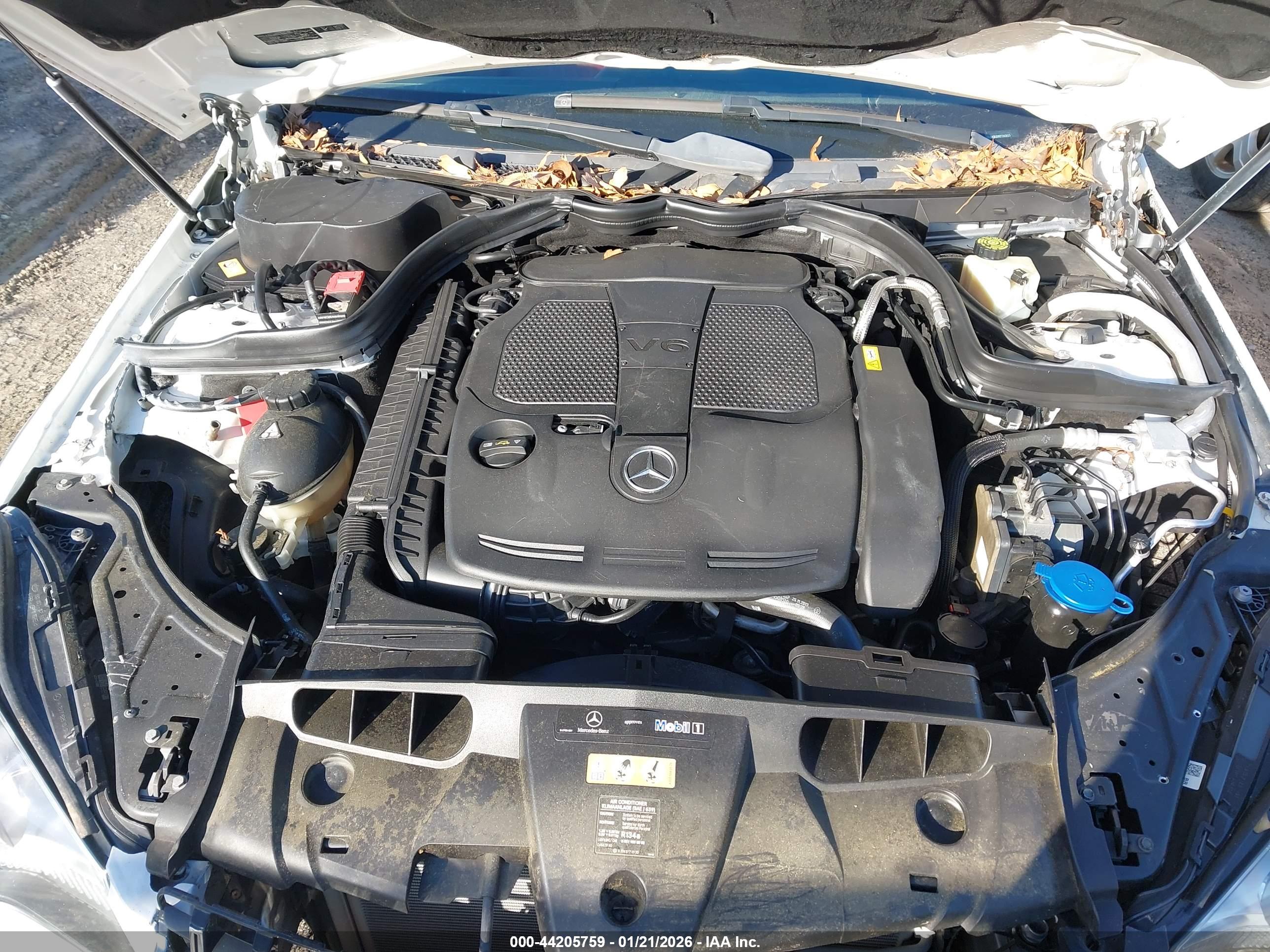 MERCEDES-BENZ E image 10