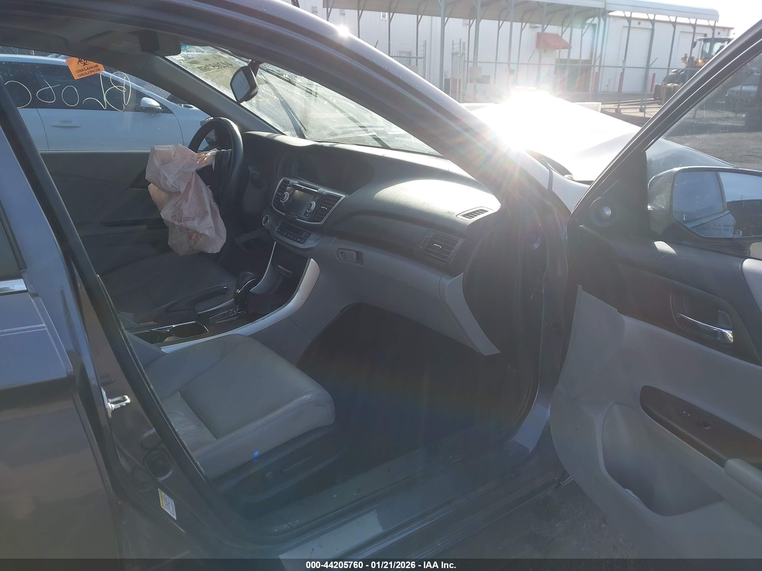 HONDA ACCORD image 5