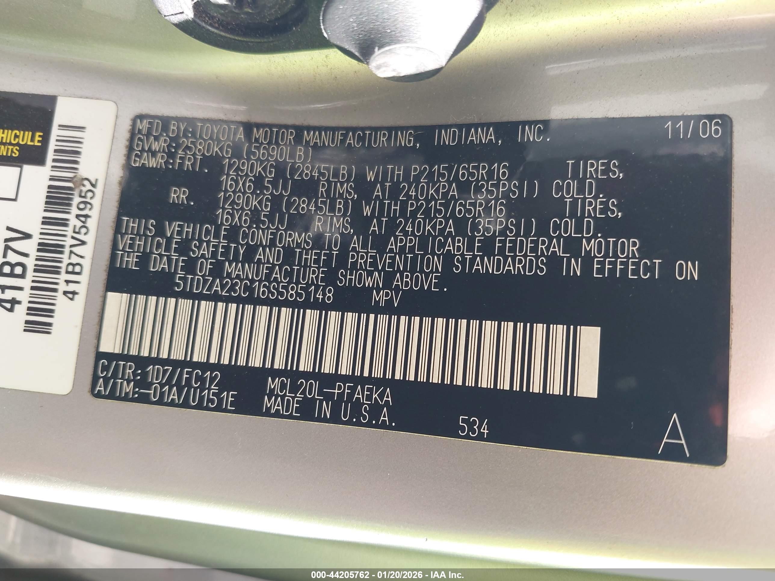 TOYOTA SIENNA image 9