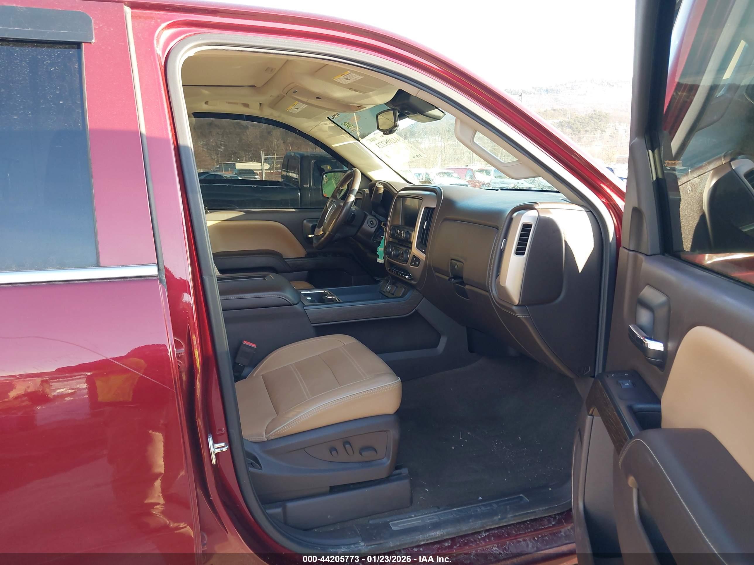 GMC SIERRA image 5