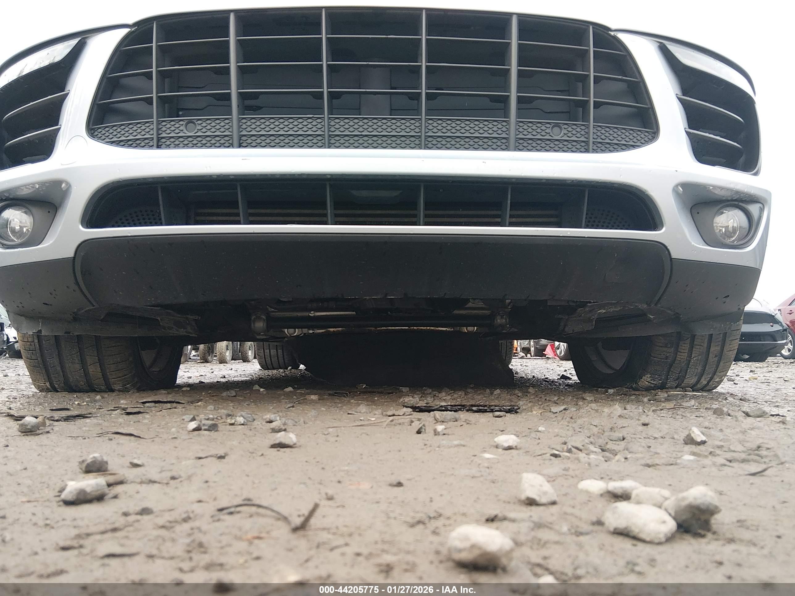 PORSCHE MACAN image 6