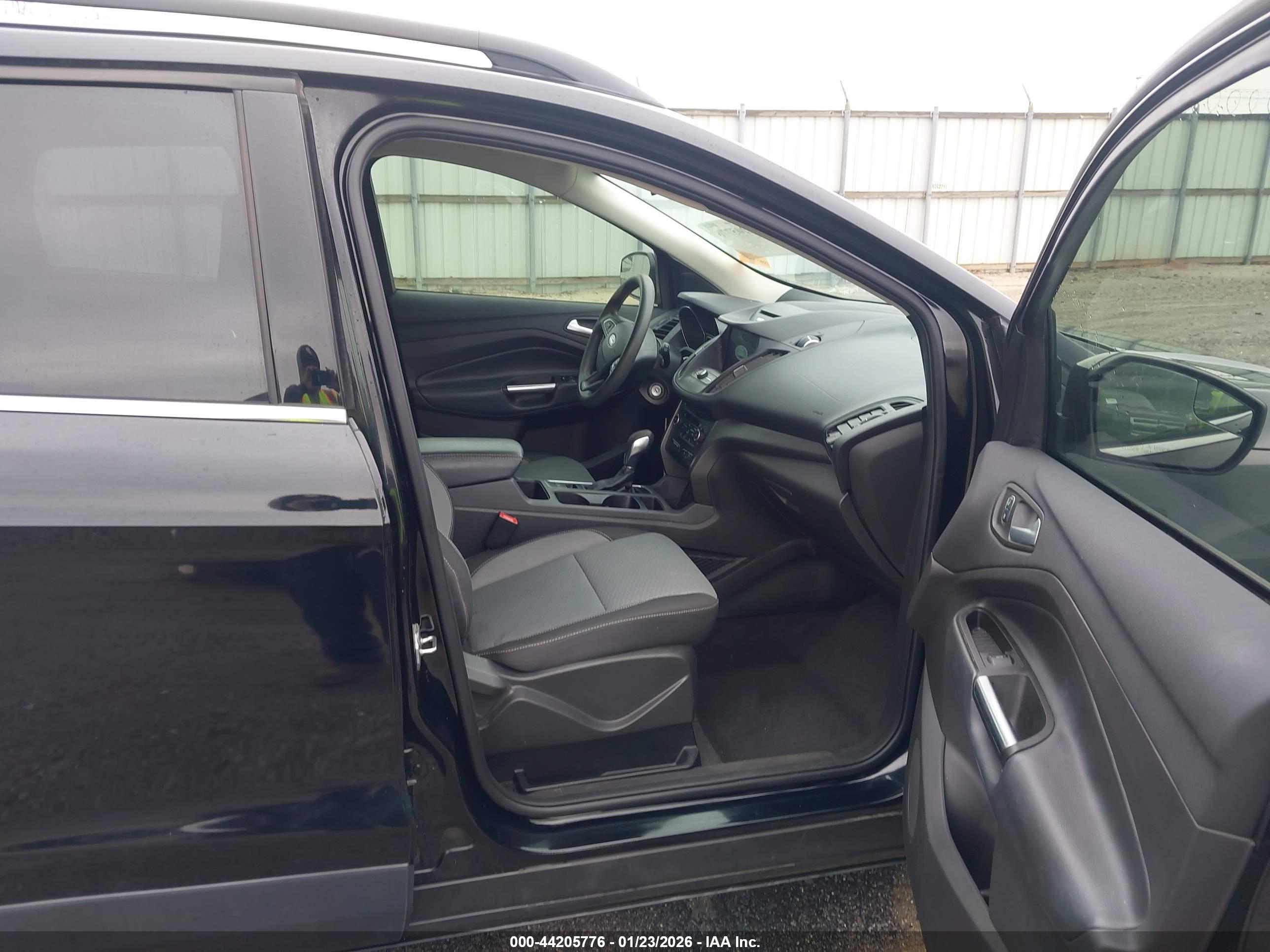 FORD ESCAPE image 5