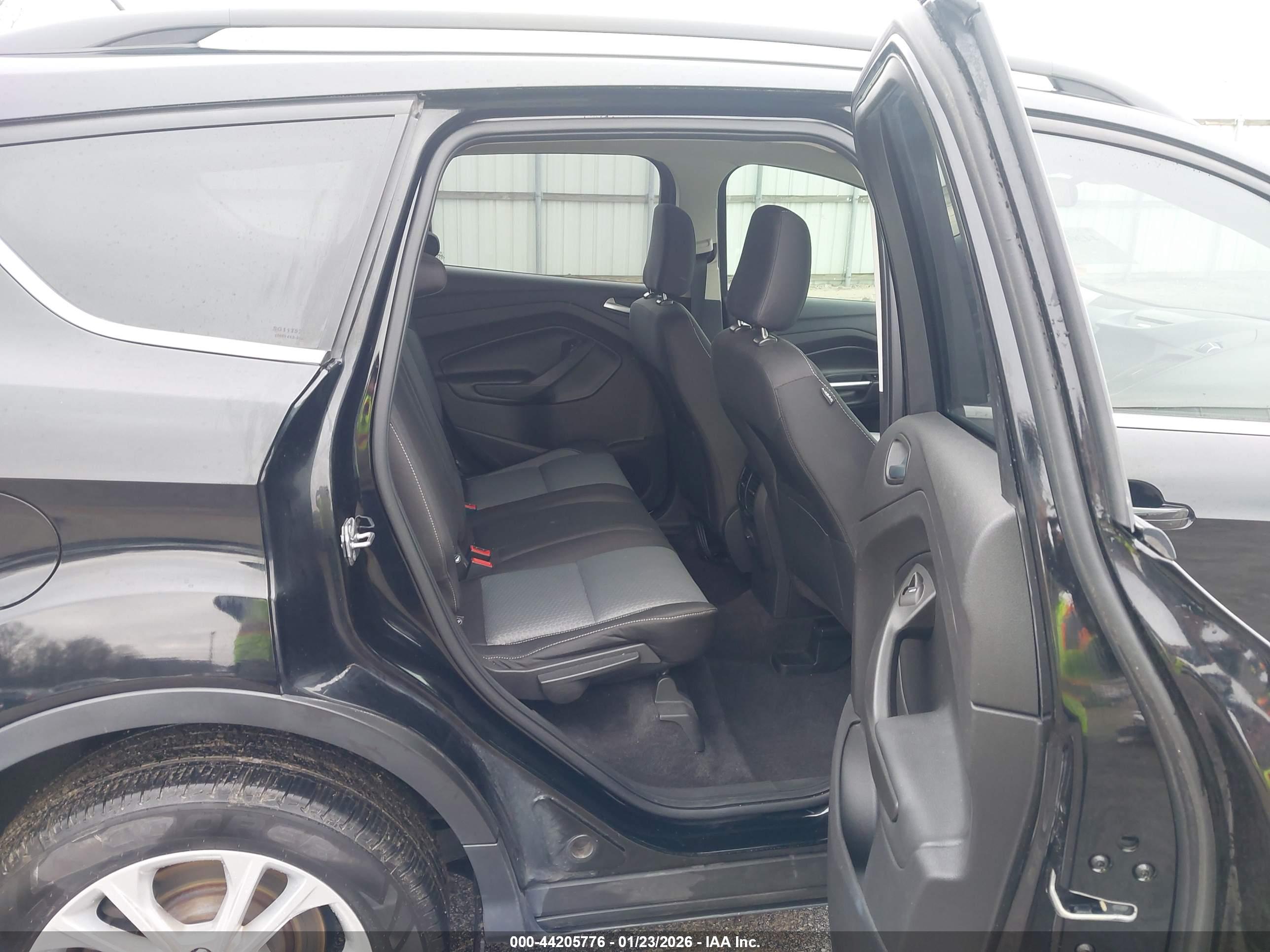 FORD ESCAPE image 8