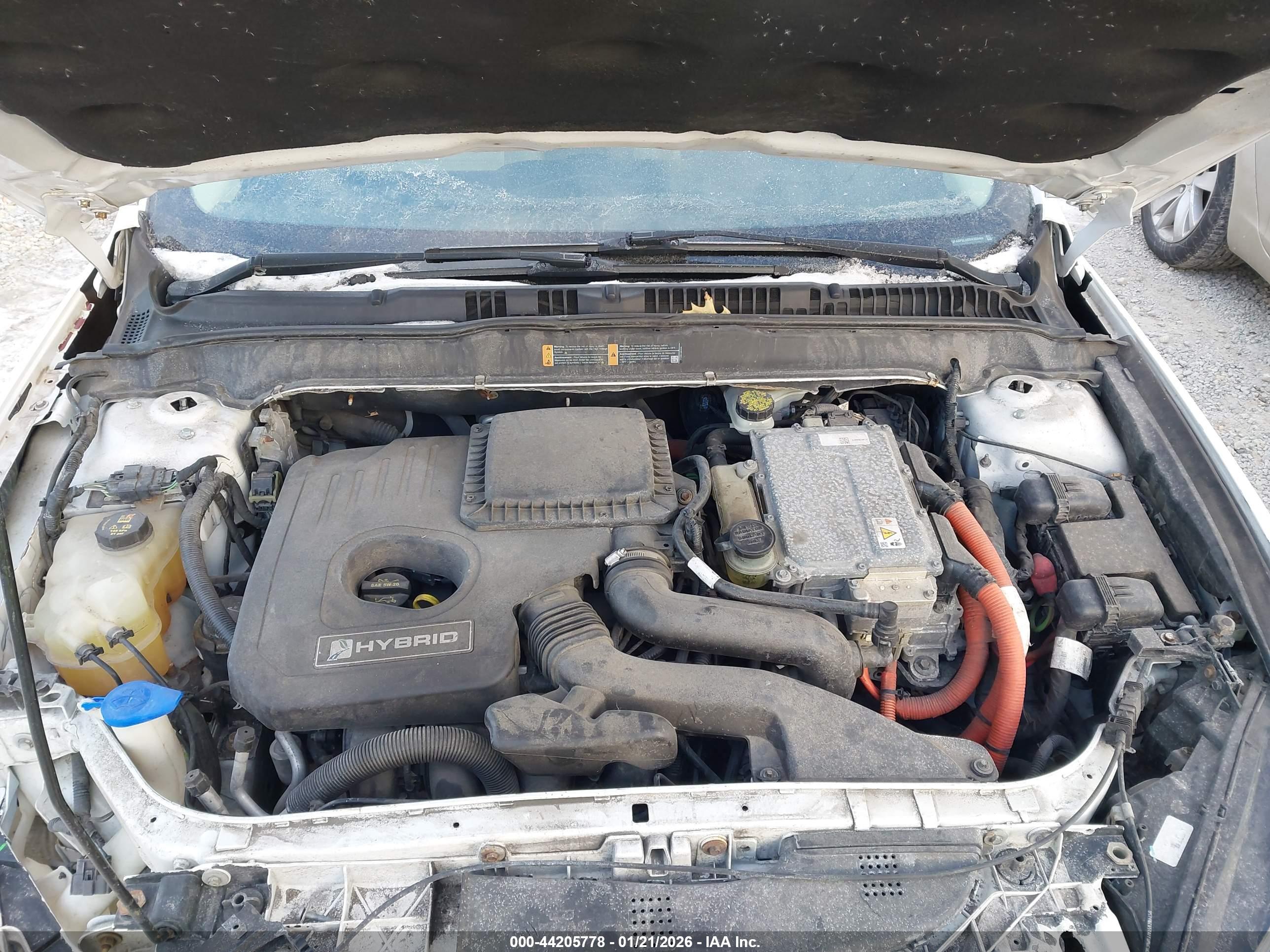FORD FUSION image 10