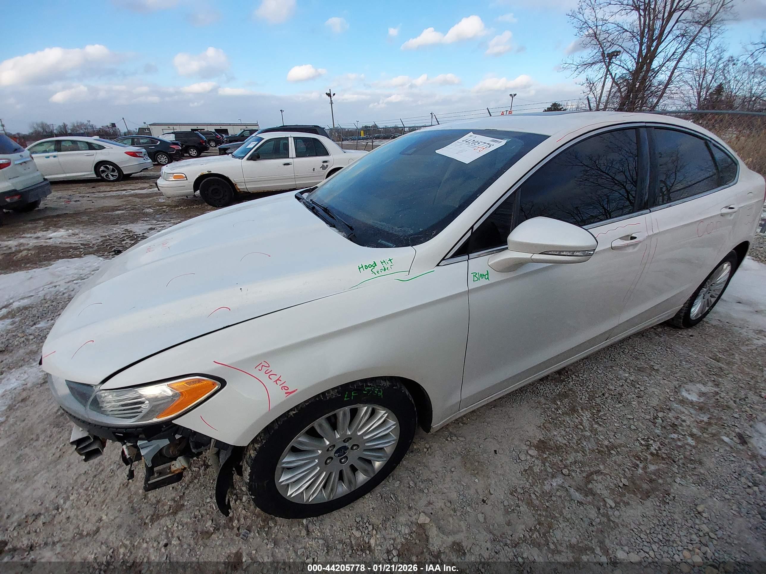 FORD FUSION image 2