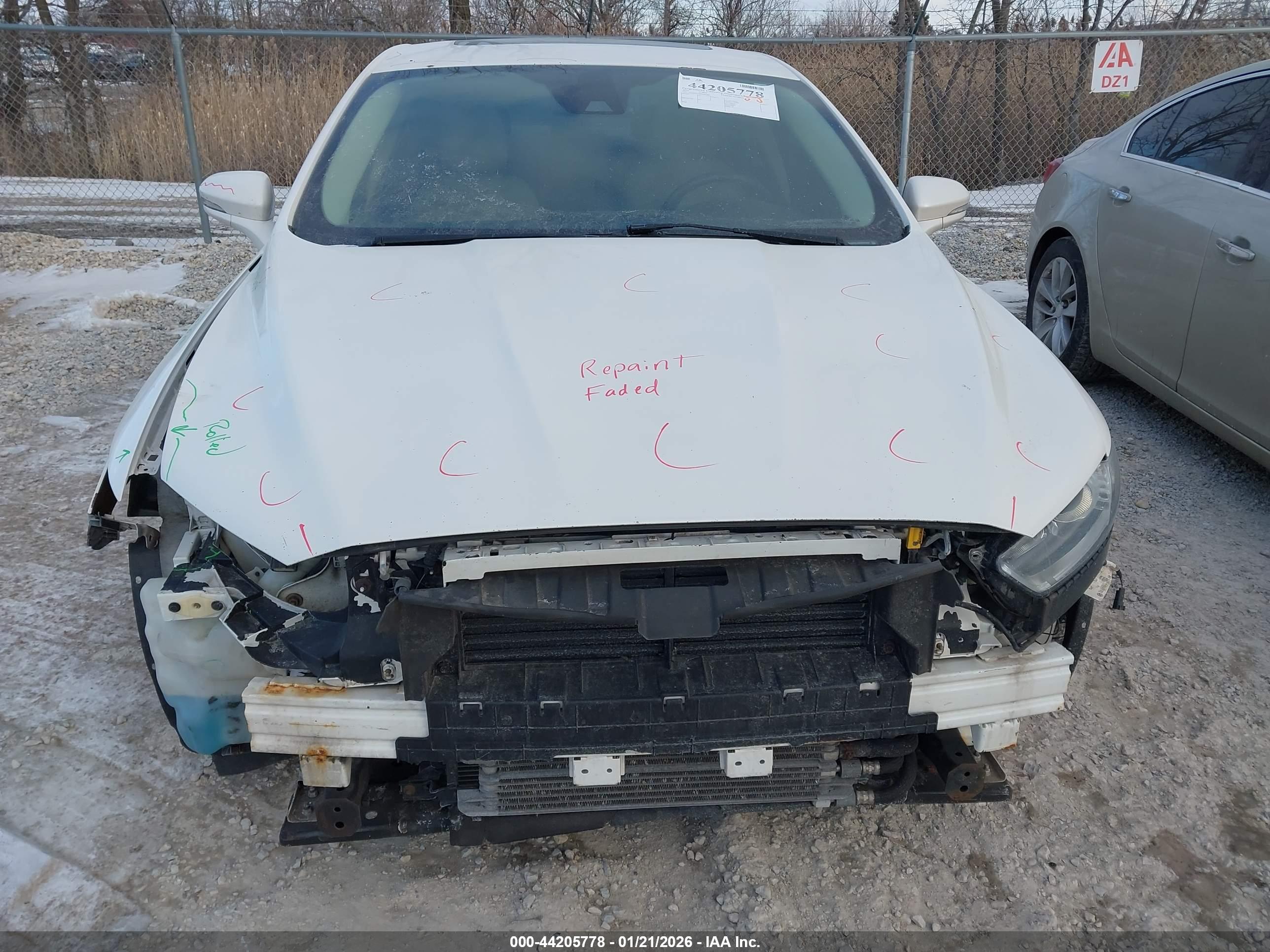 FORD FUSION image 6