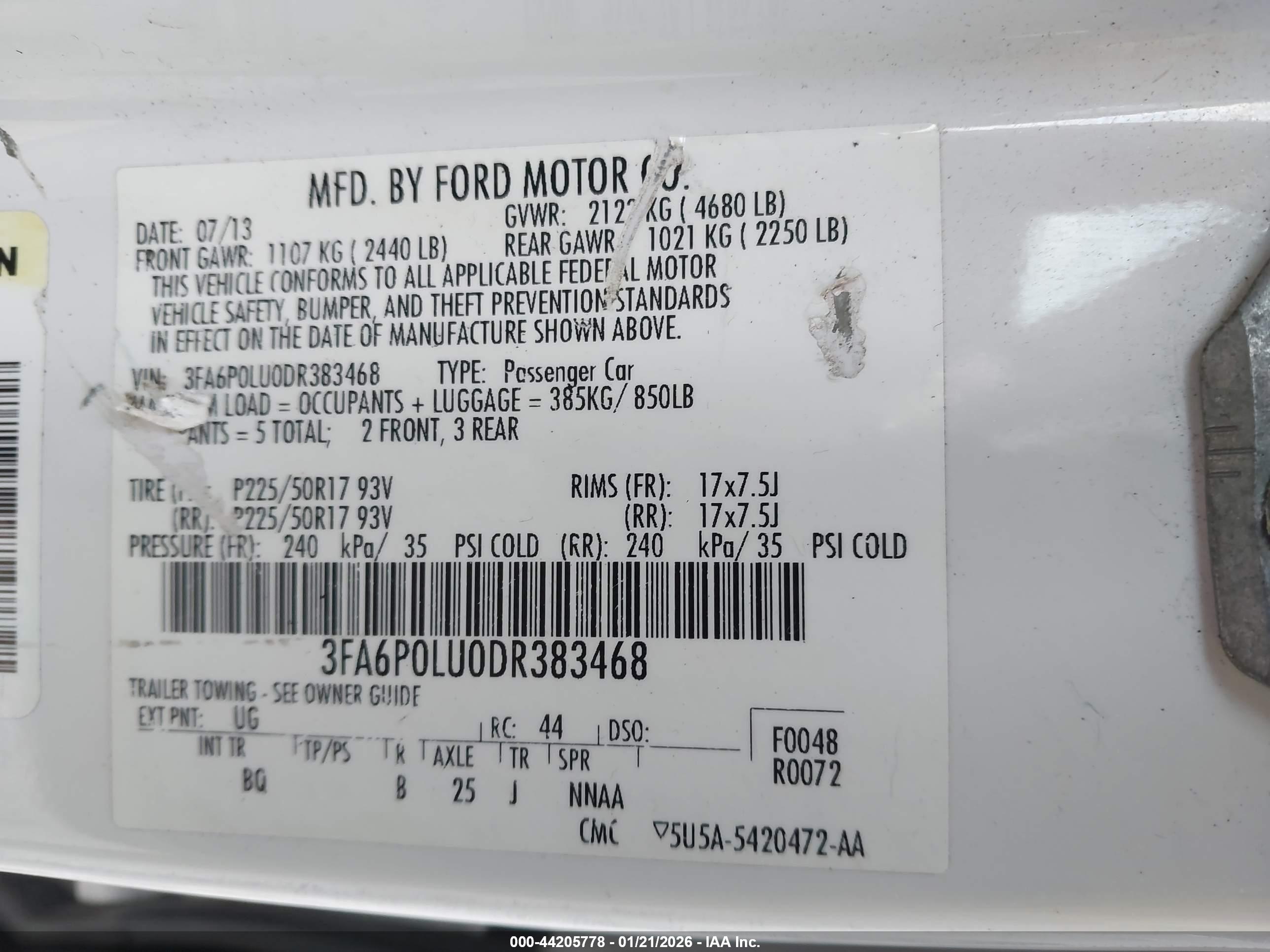 FORD FUSION image 9