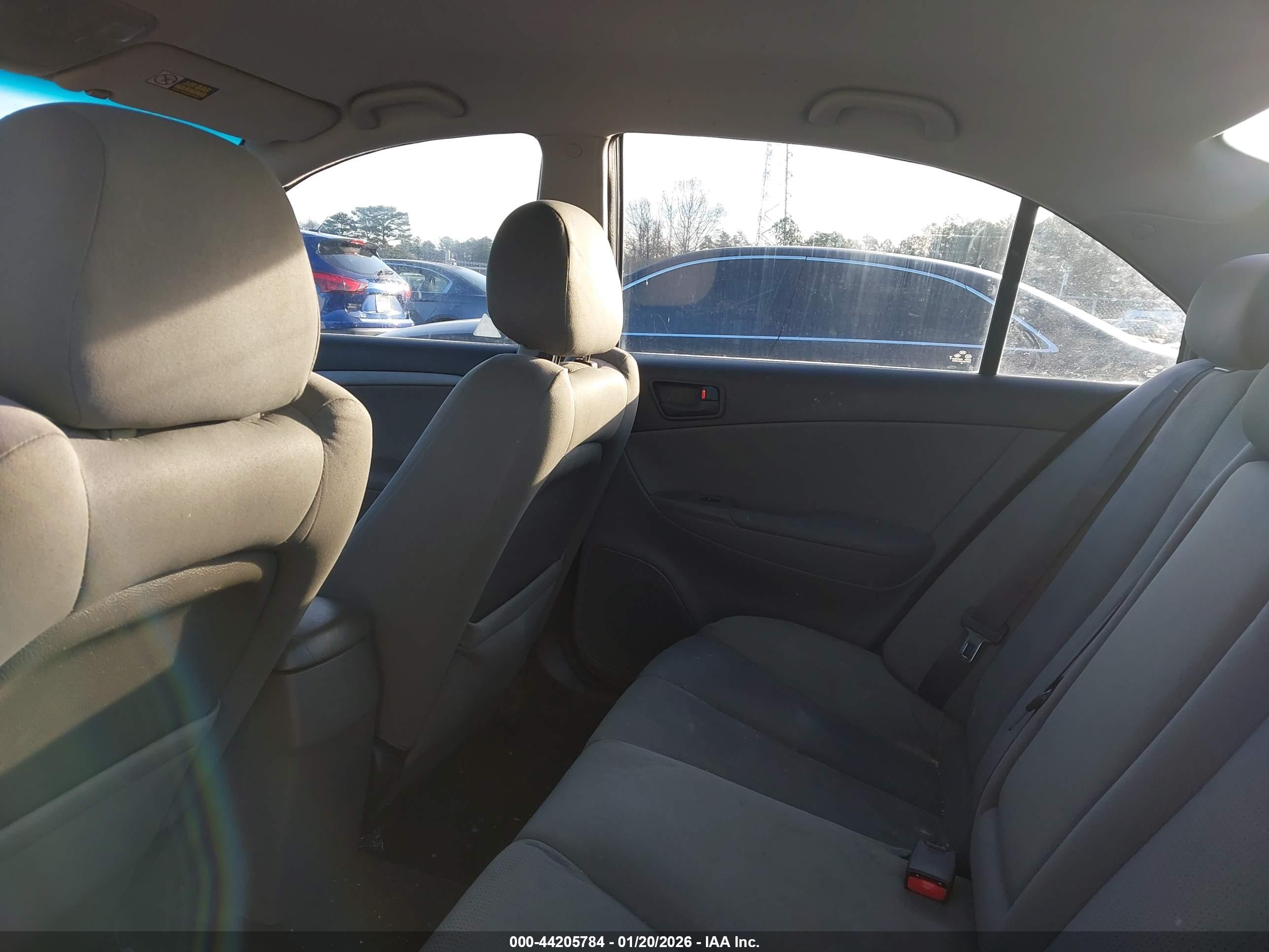 HYUNDAI SONATA image 8