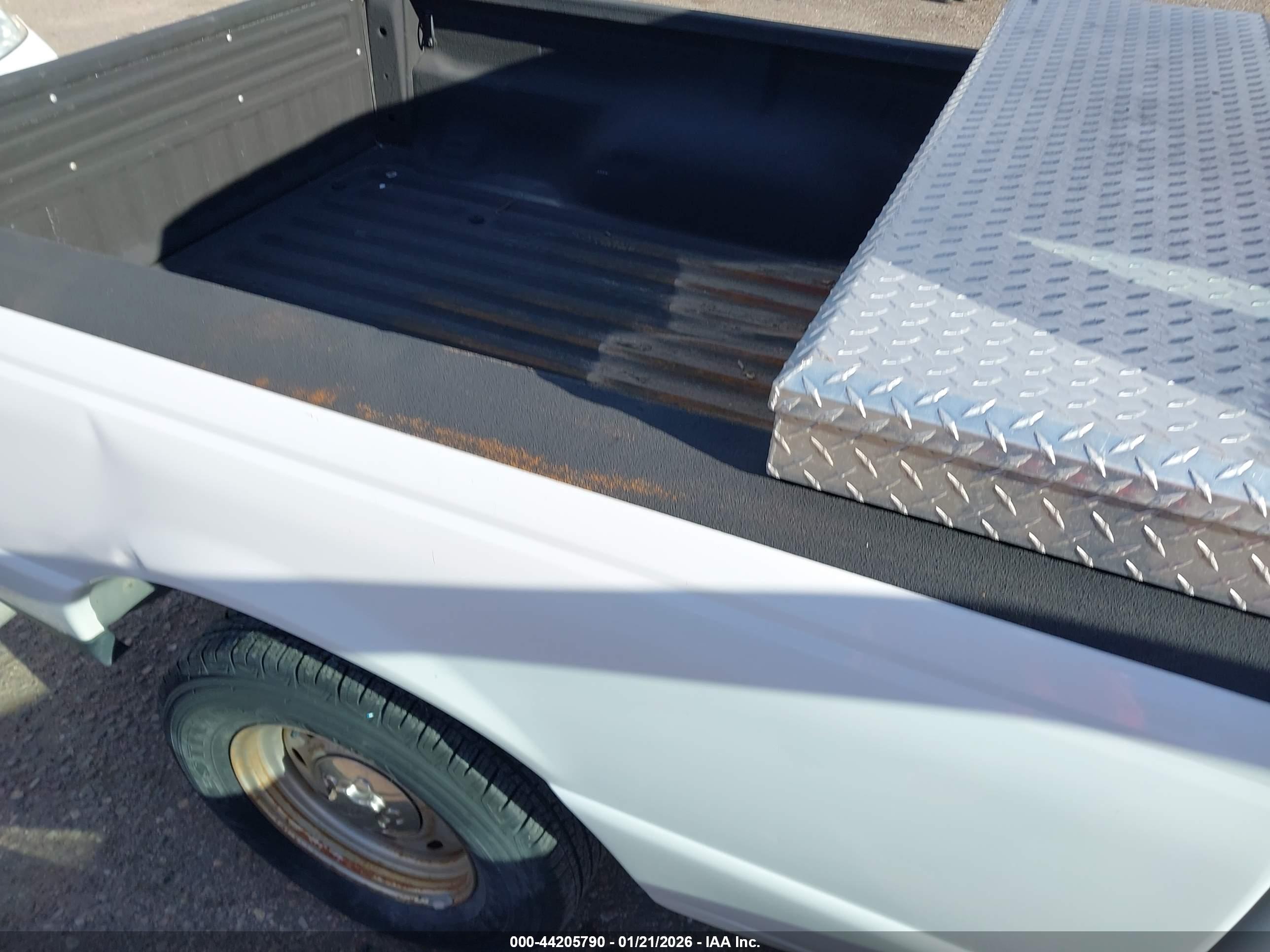 FORD RANGER image 8