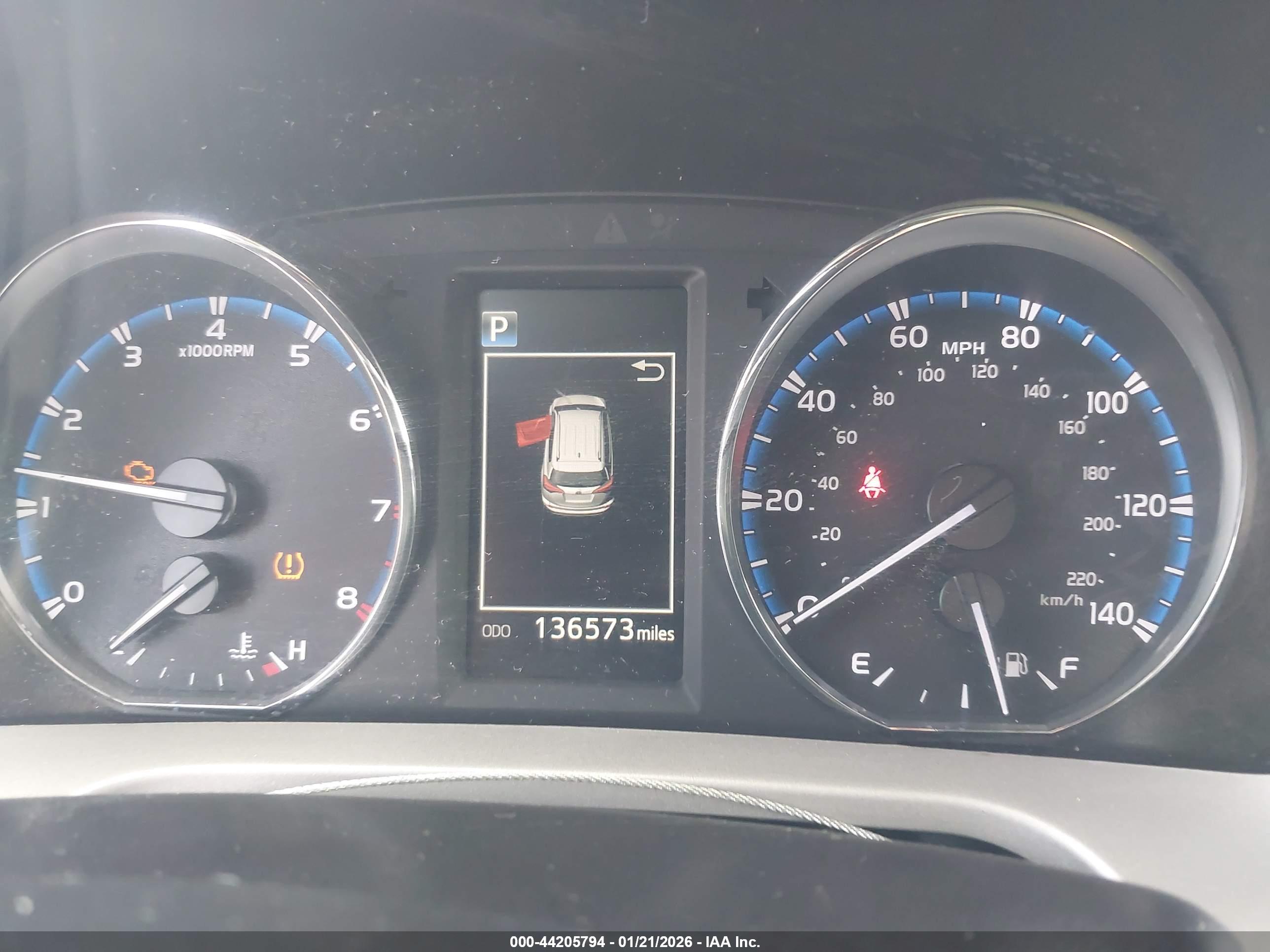 TOYOTA RAV4 image 7