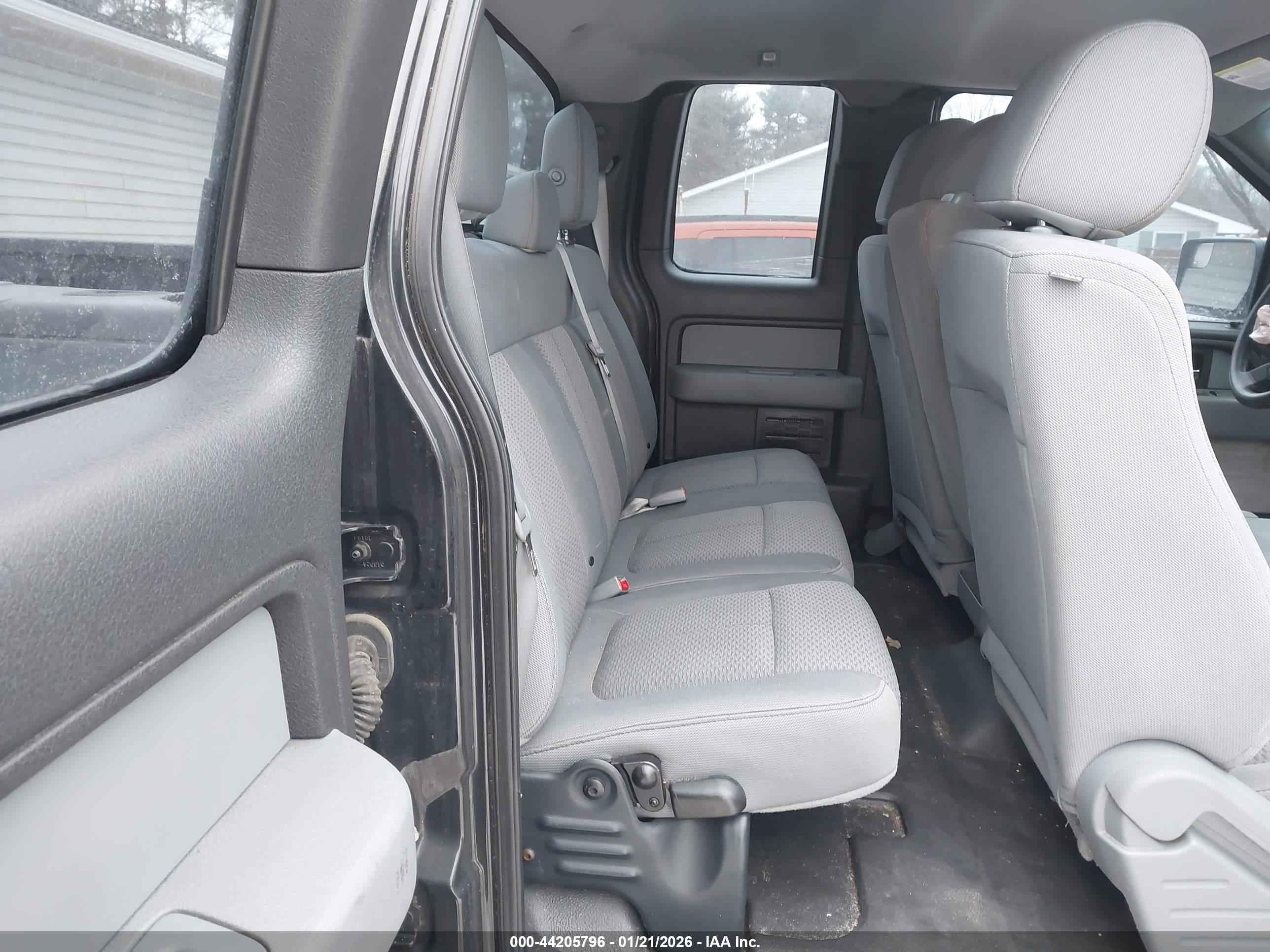 FORD F-150 image 8