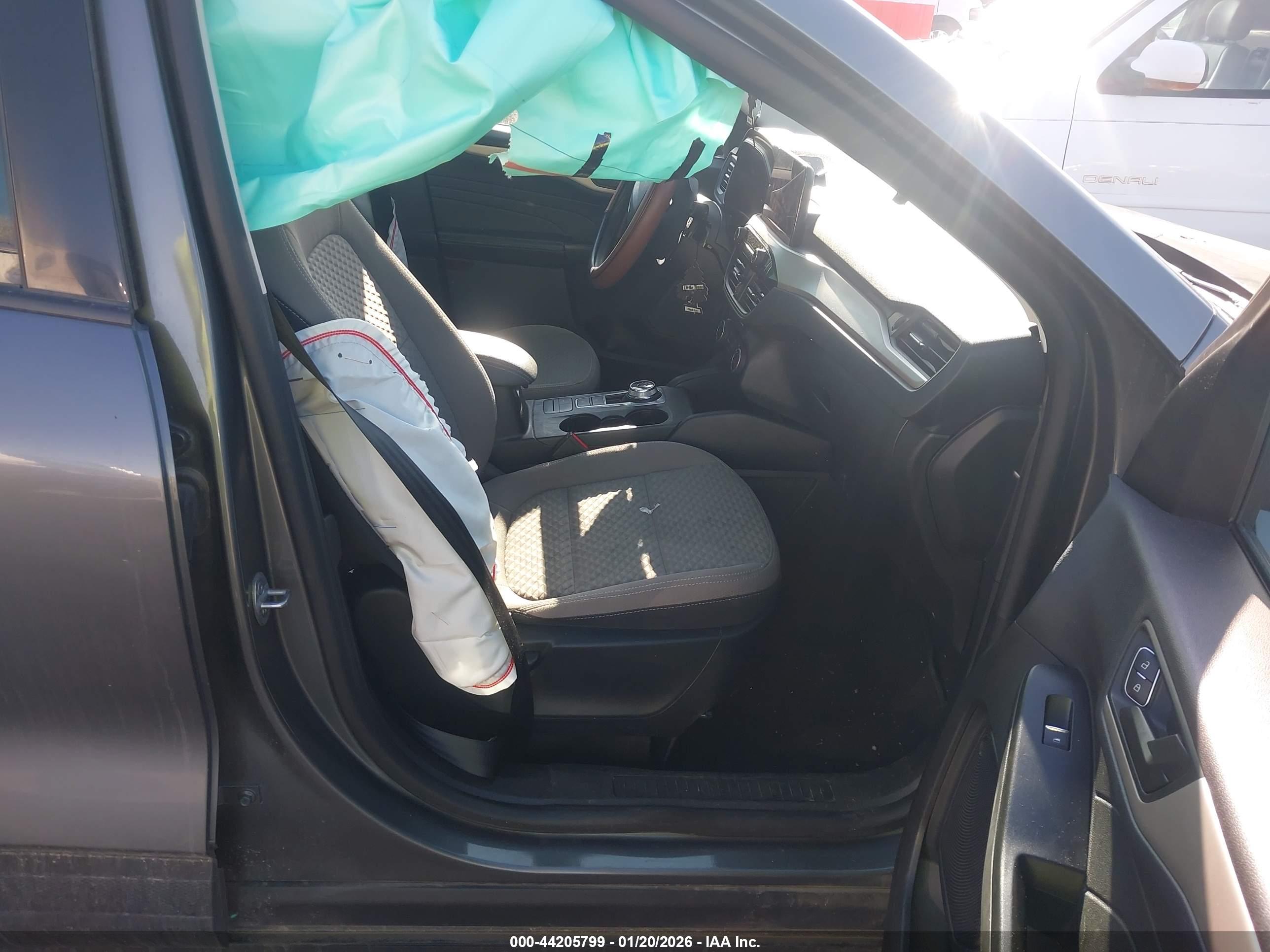 FORD ESCAPE image 5