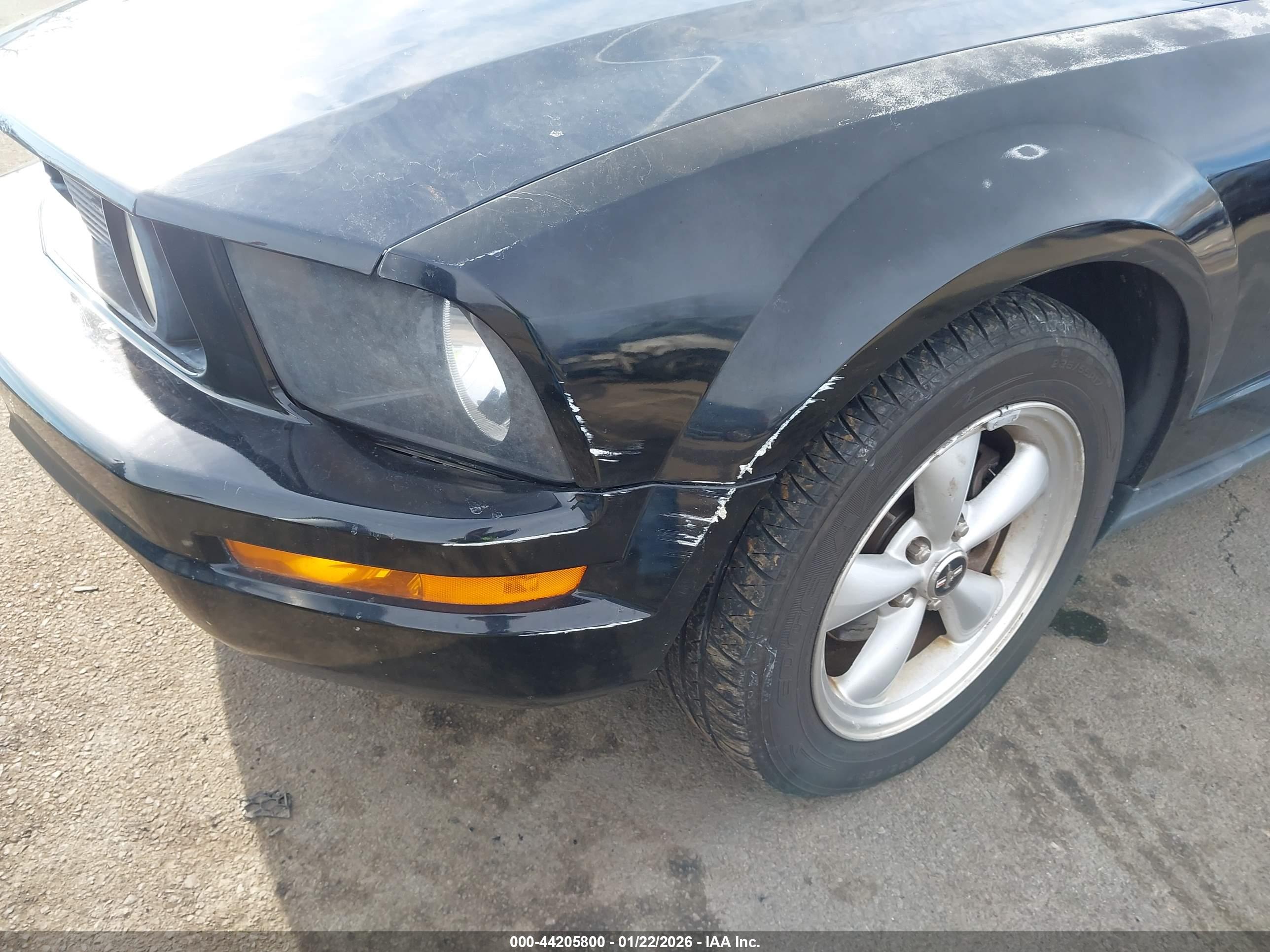 FORD MUSTANG image 6