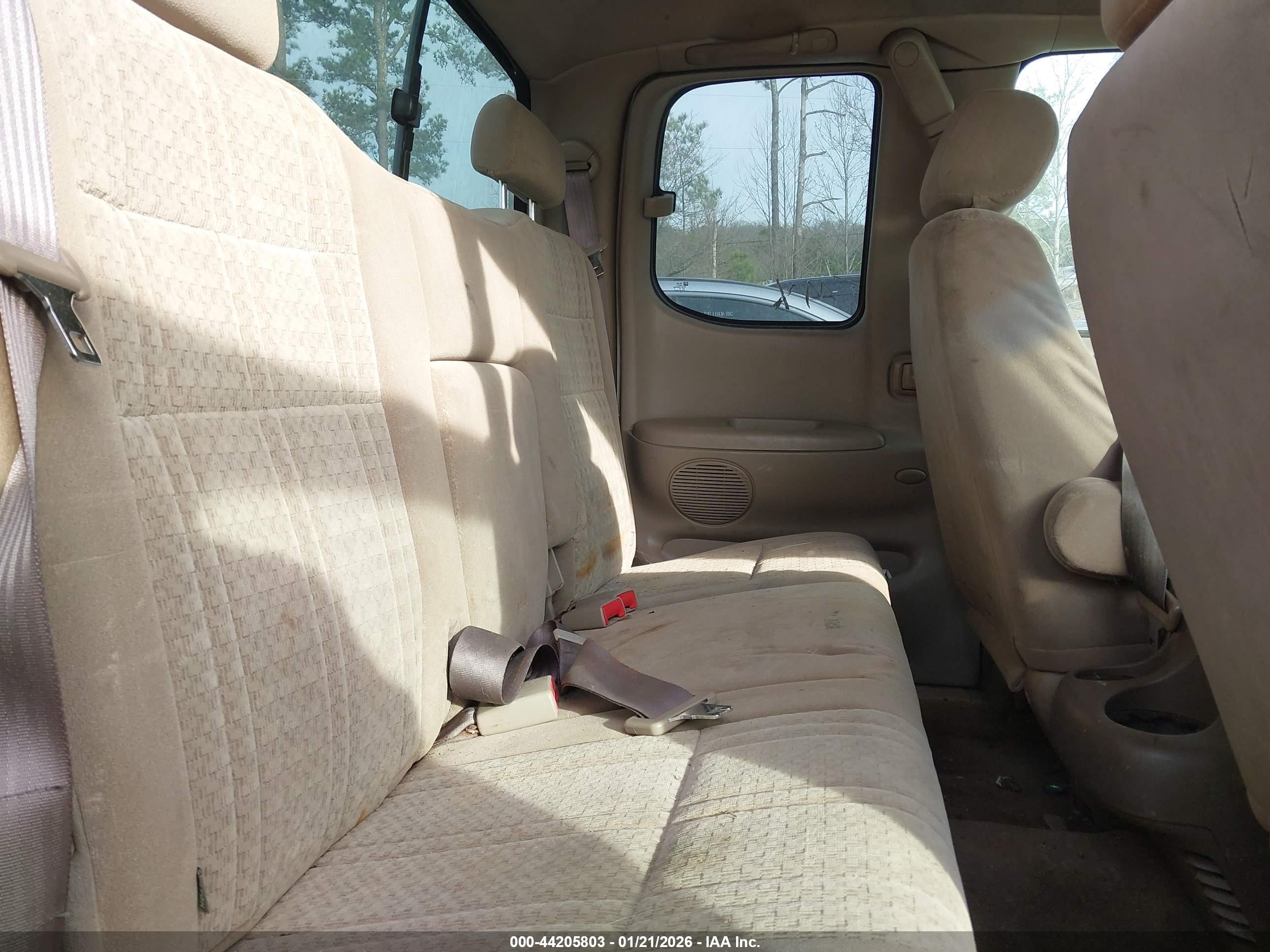 TOYOTA TUNDRA image 8