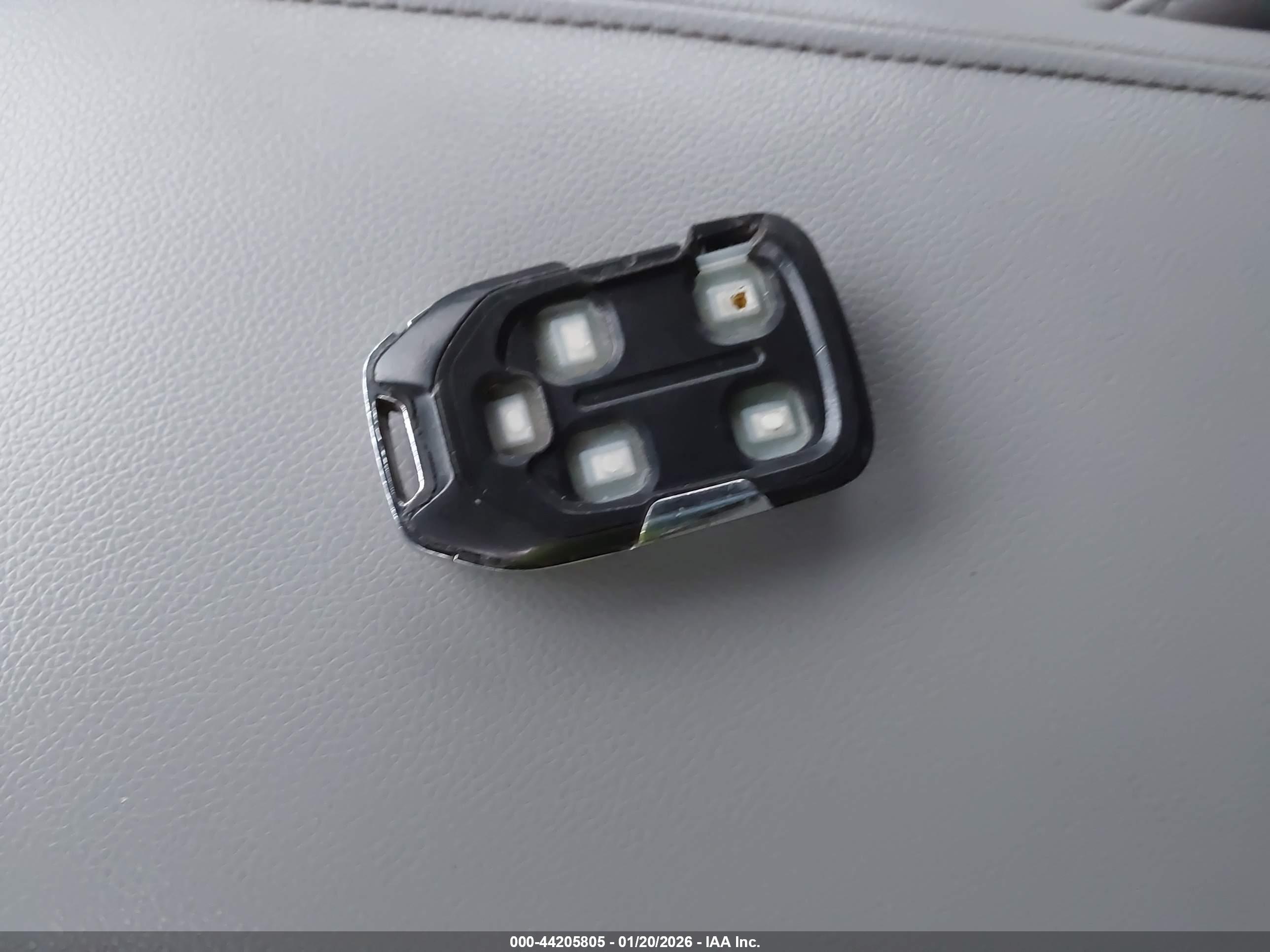 GMC ACADIA image 11