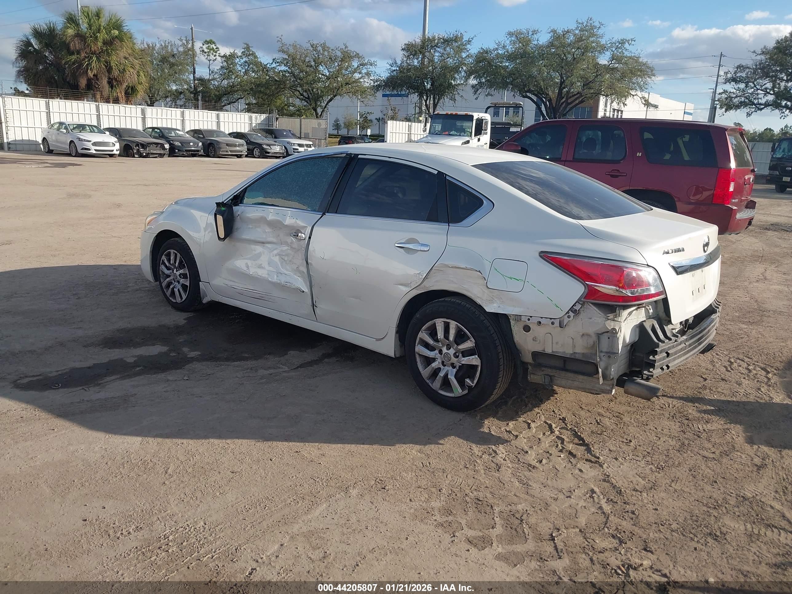NISSAN ALTIMA image 3