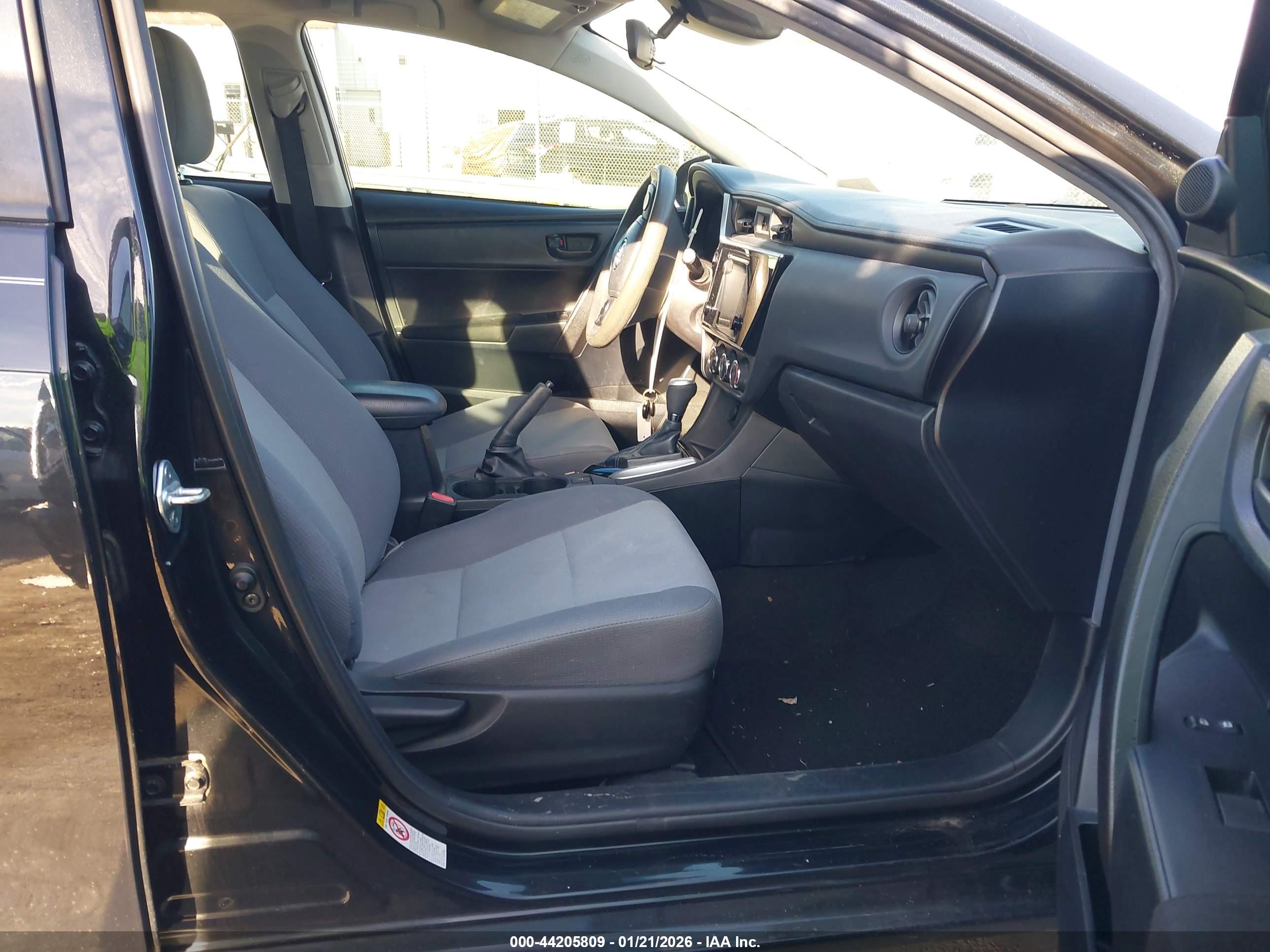 TOYOTA COROLLA image 5