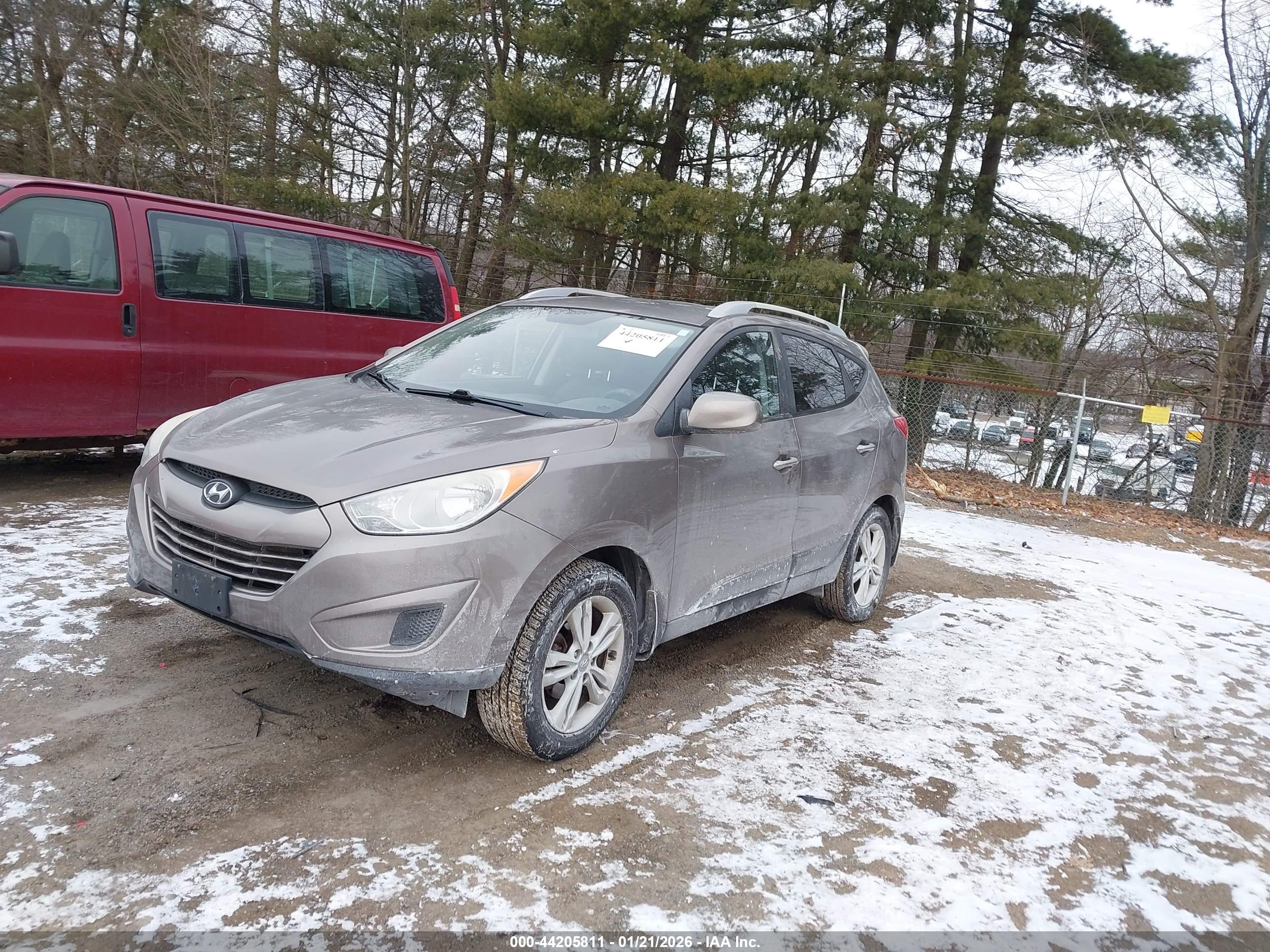 HYUNDAI TUCSON image 2