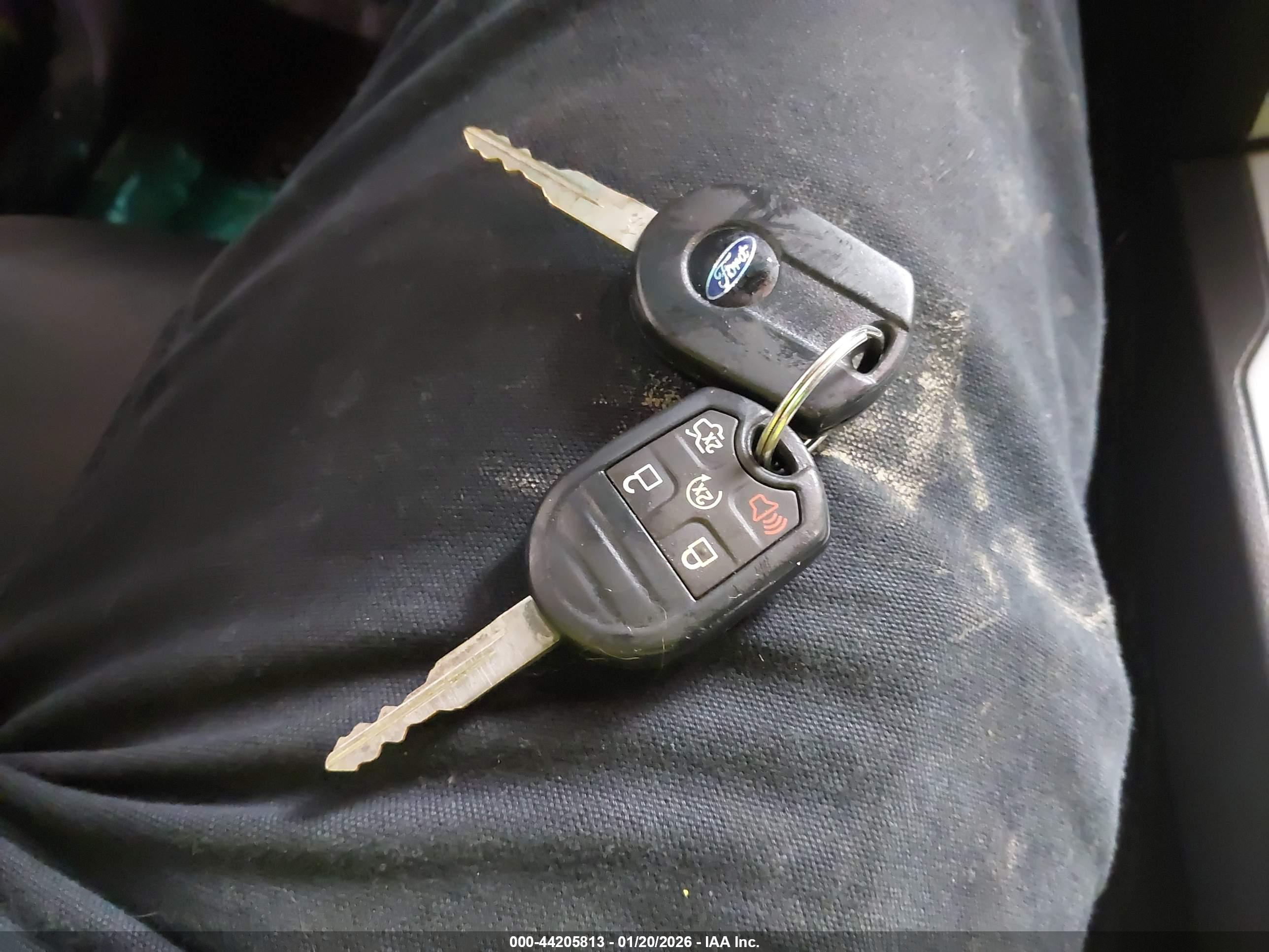 FORD EXPLORER image 11