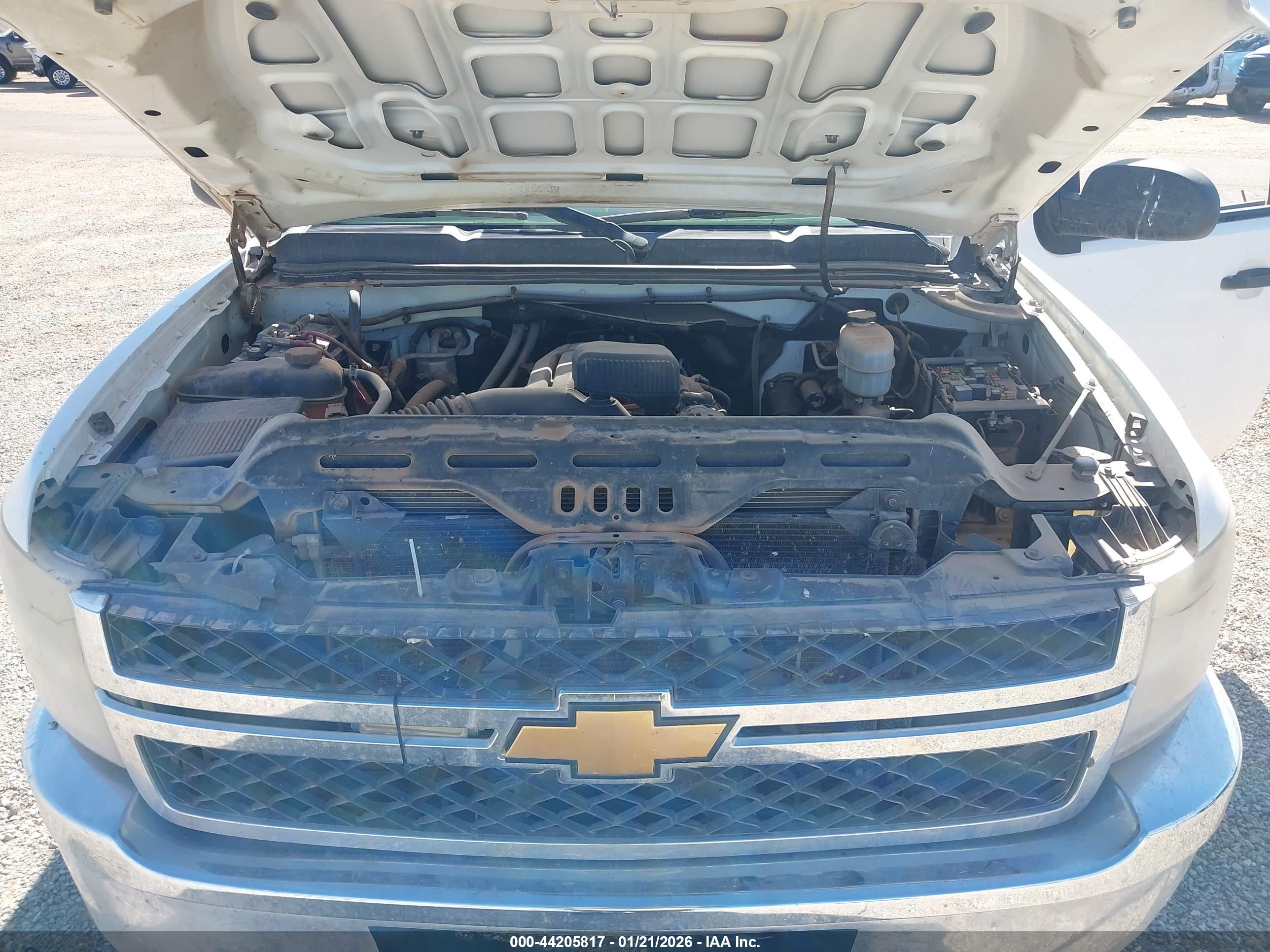 CHEVROLET SILVERADO image 10