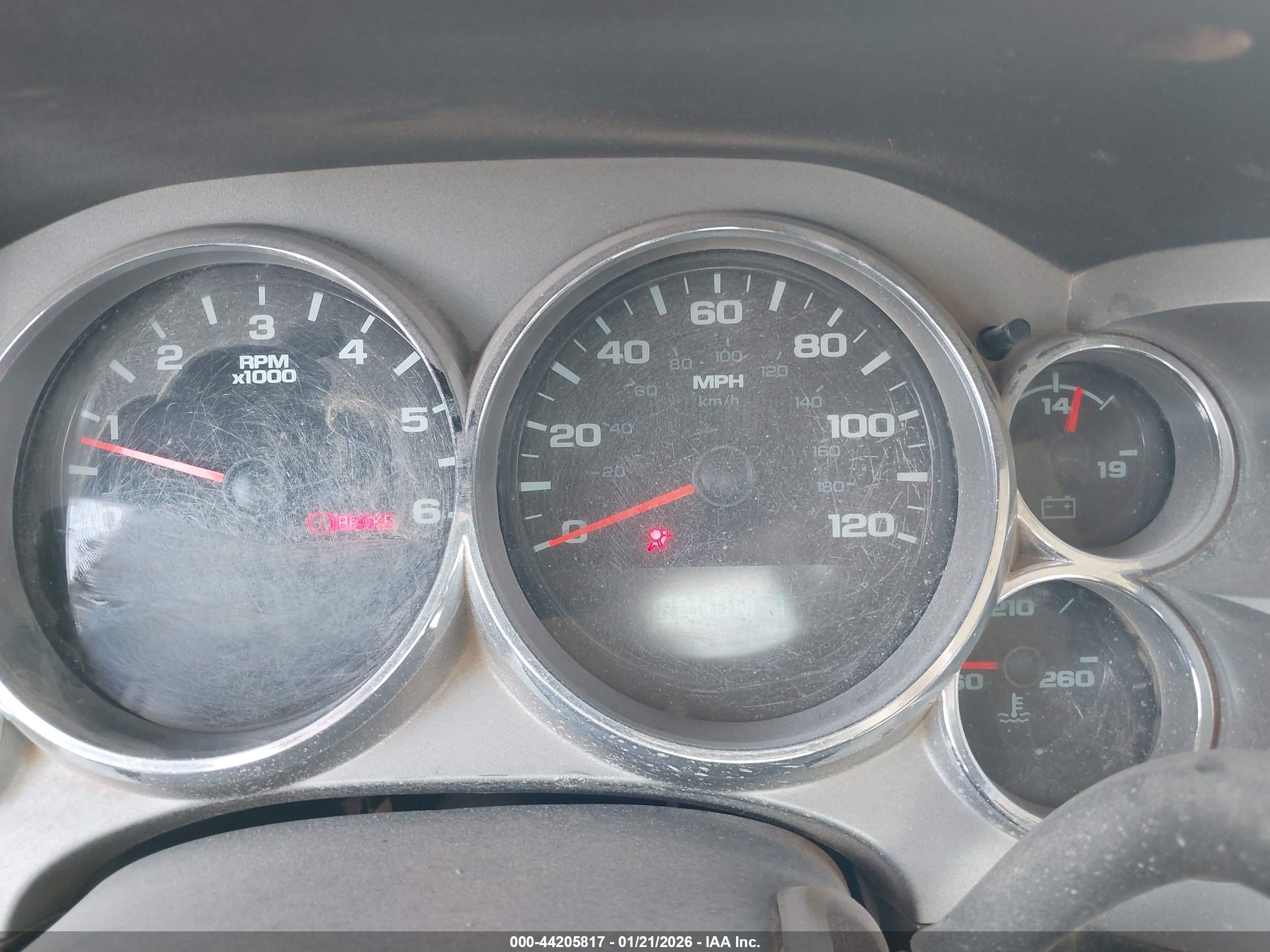 CHEVROLET SILVERADO image 7